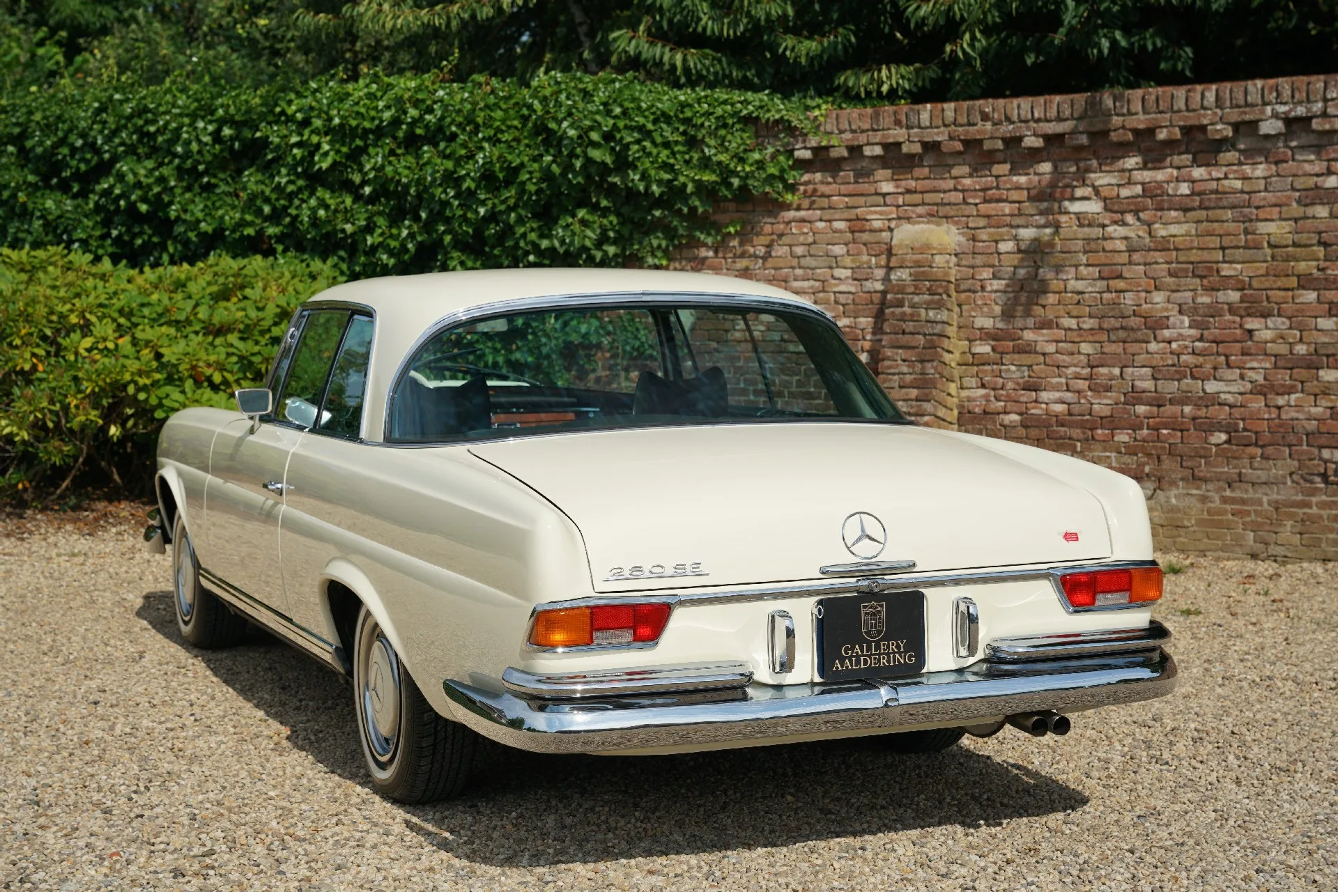 1968 Mercedes-Benz 280 SE Coupé, 6/30
