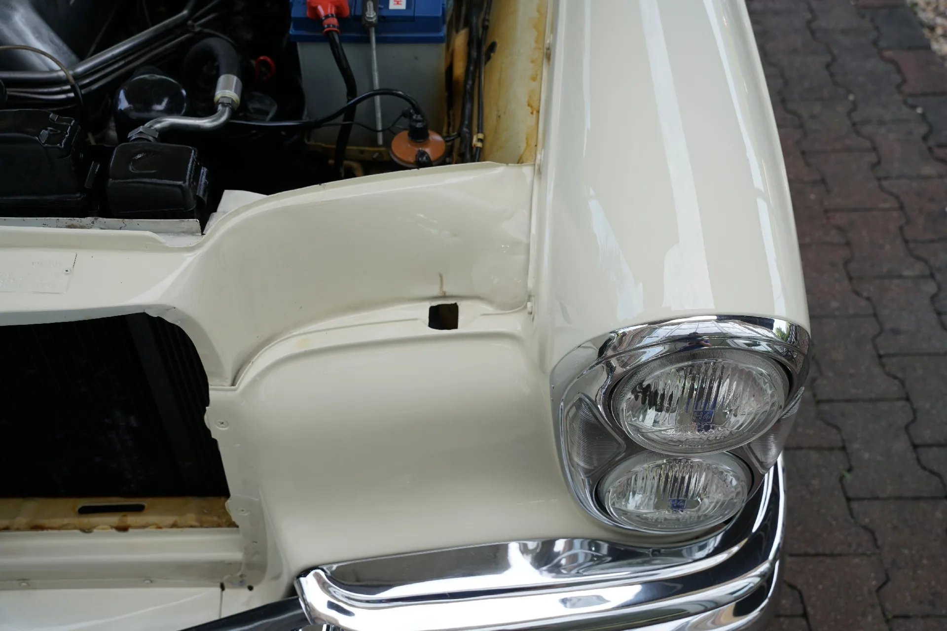 1968 Mercedes-Benz 280 SE Coupé, 8/30