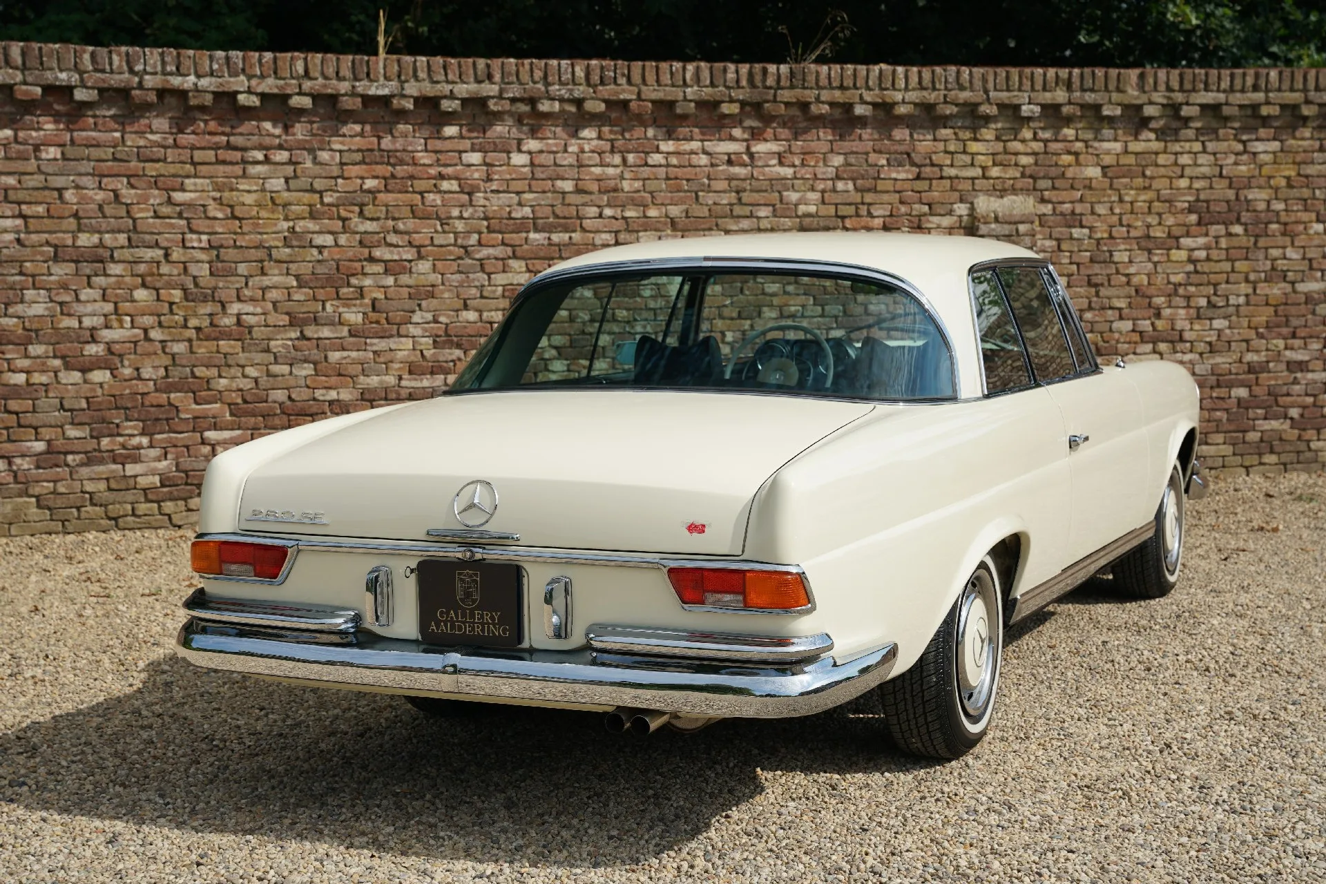 1968 Mercedes-Benz 280 SE Coupé, 19/30