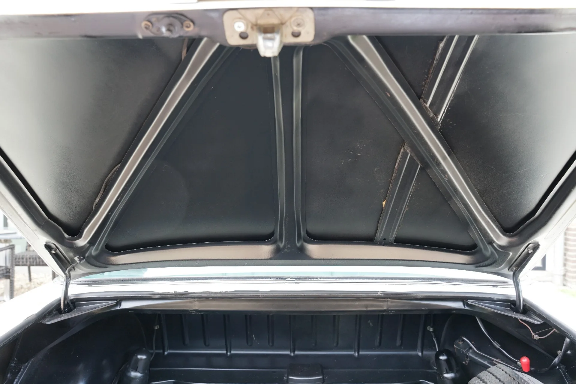 1968 Mercedes-Benz 280 SE Coupé, 30/30