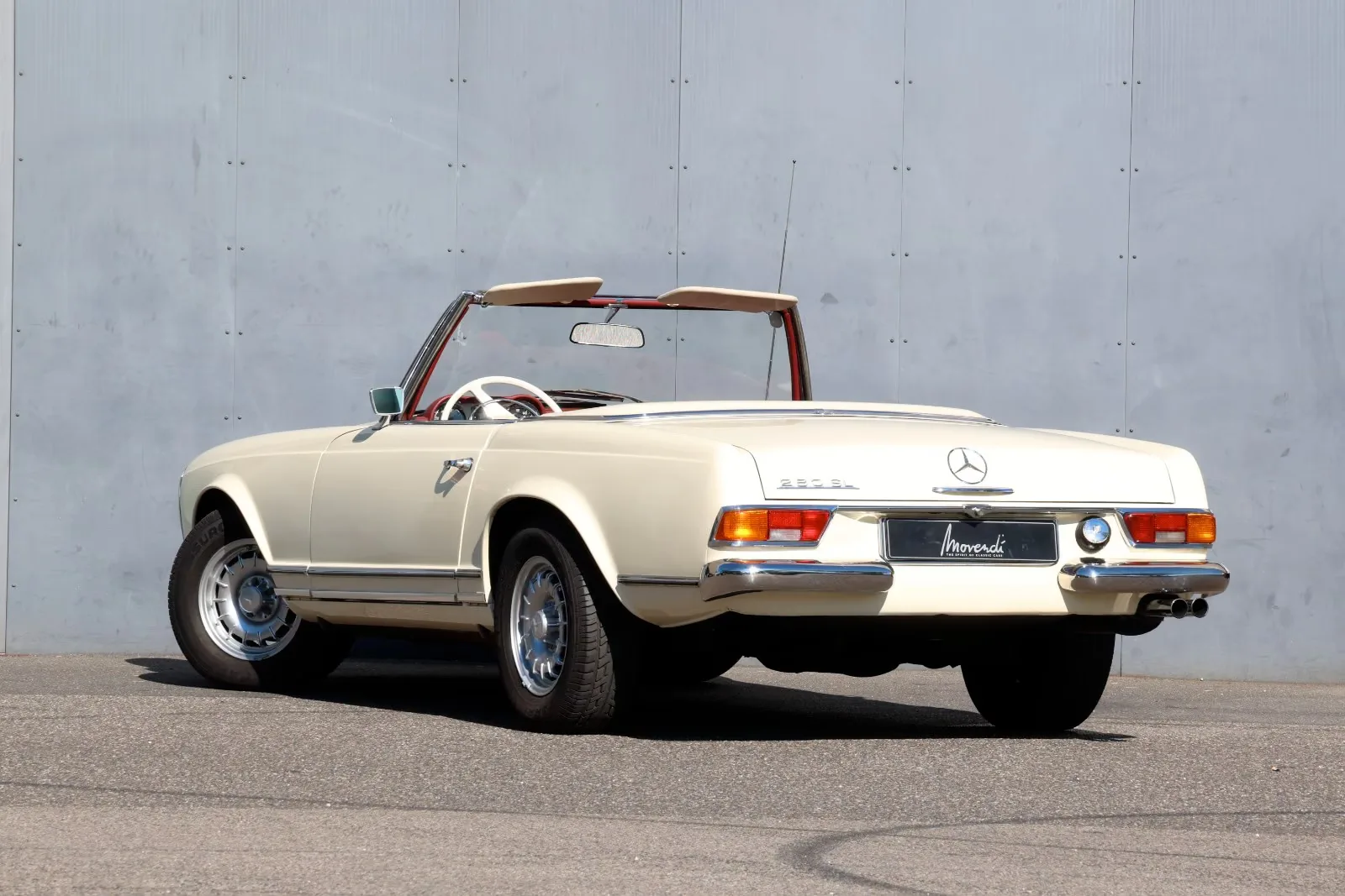 1968 Mercedes-Benz 280 SL, 2/24