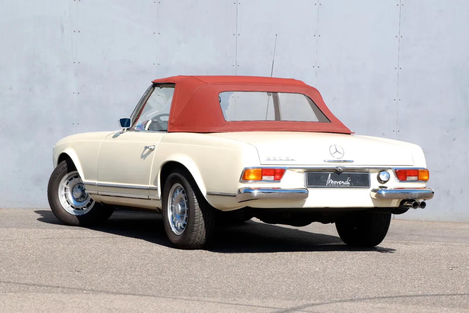 1968 Mercedes-Benz 280 SL, 3/24