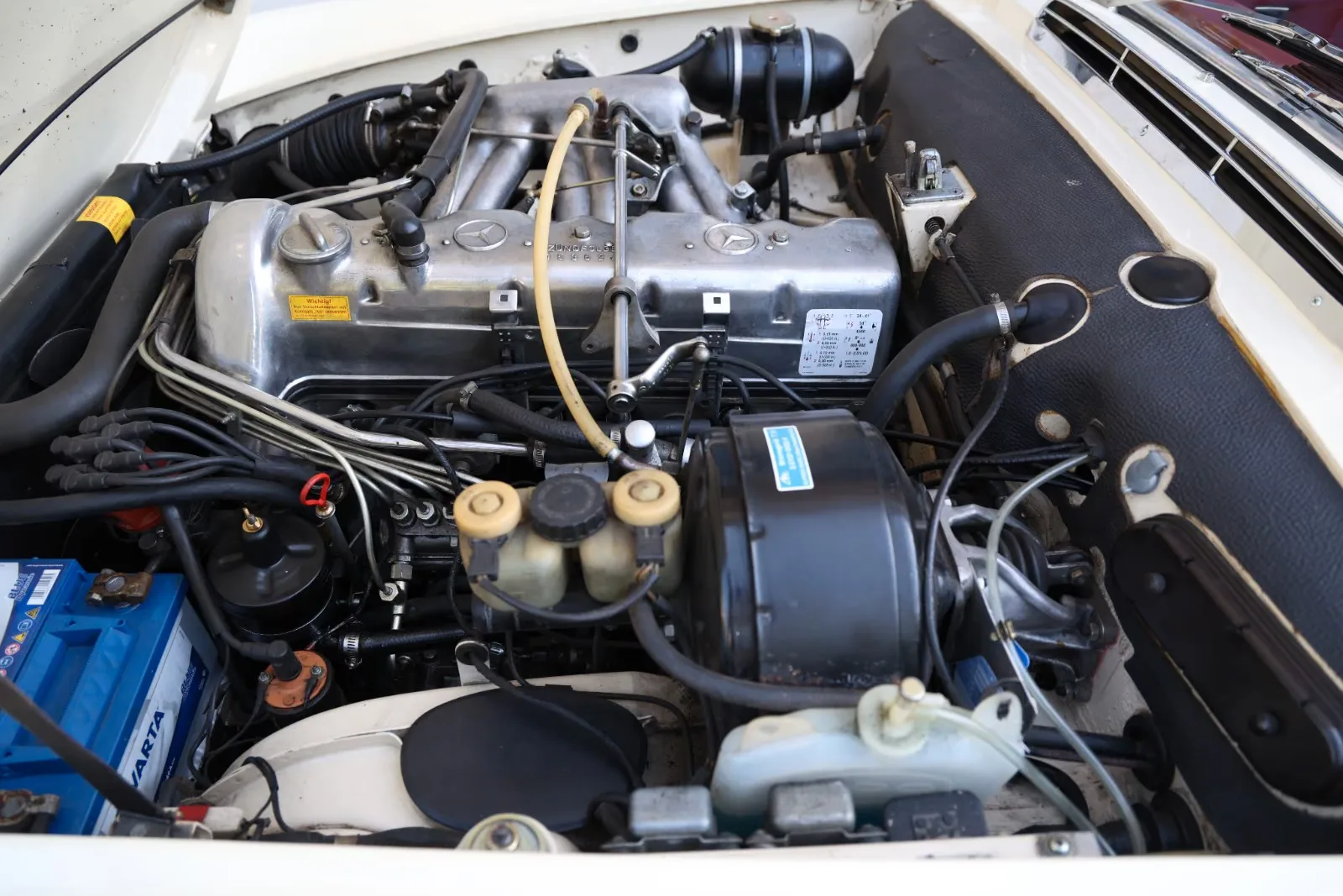 1968 Mercedes-Benz 280 SL, 6/24