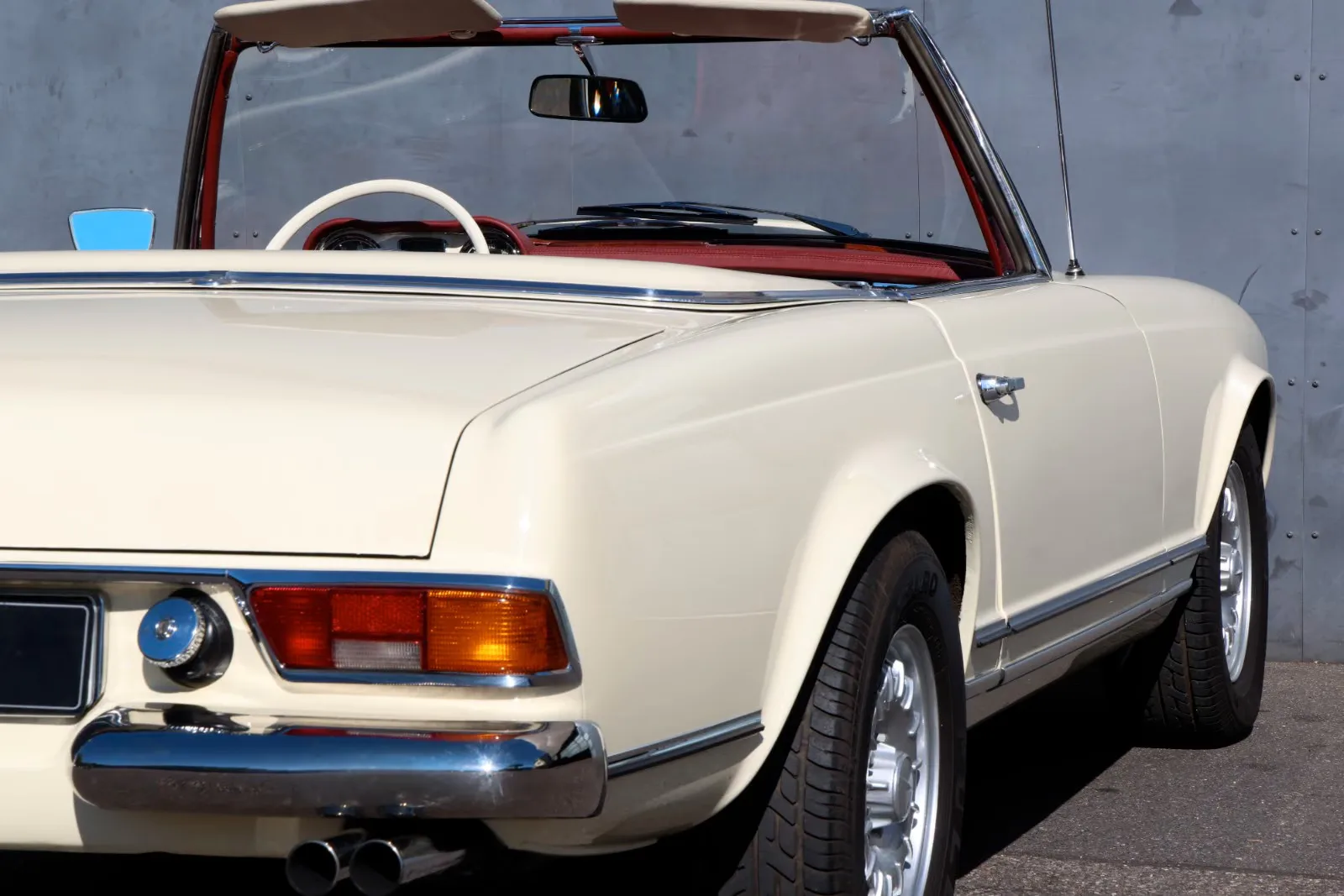 1968 Mercedes-Benz 280 SL, 15/24