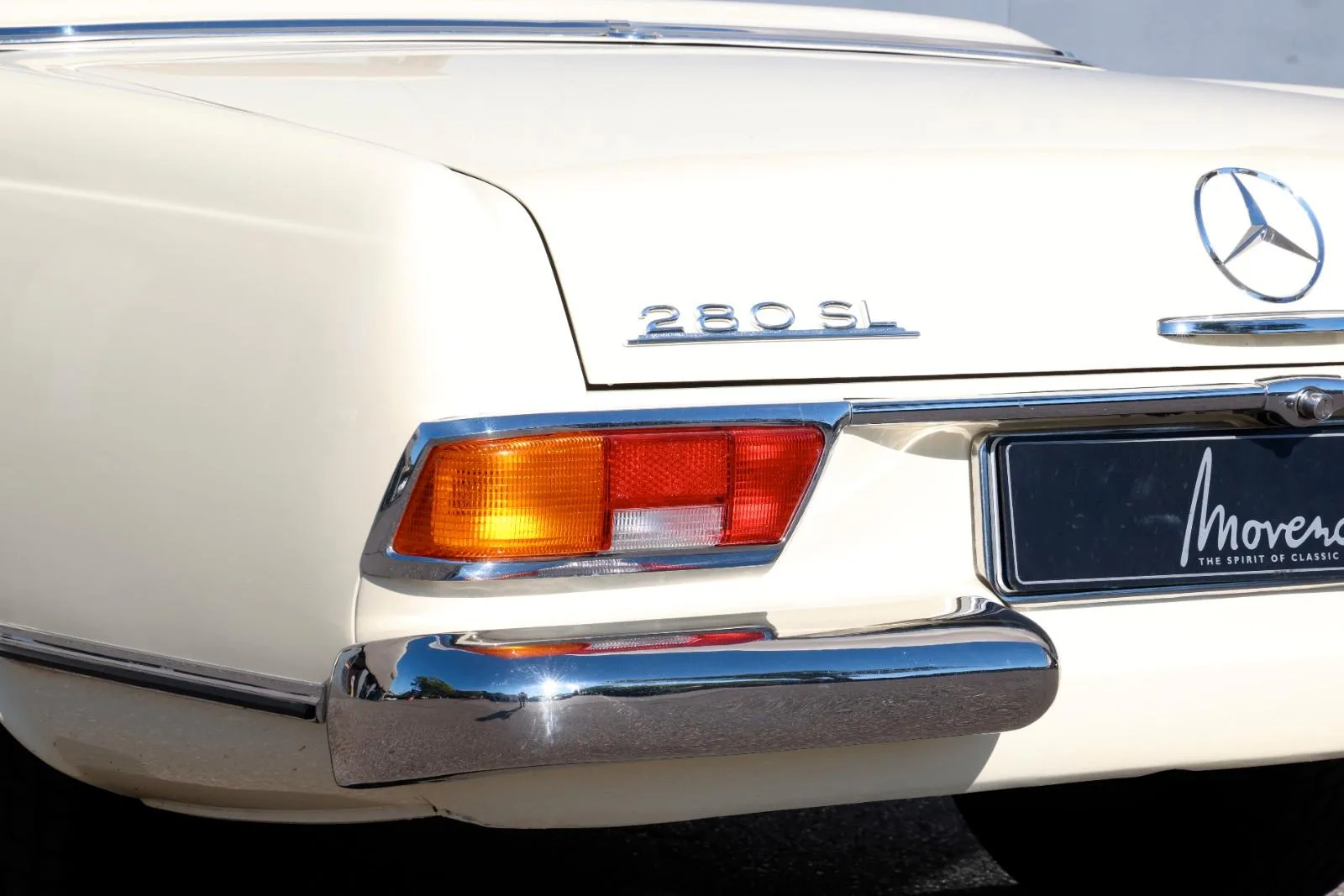 1968 Mercedes-Benz 280 SL, 19/24