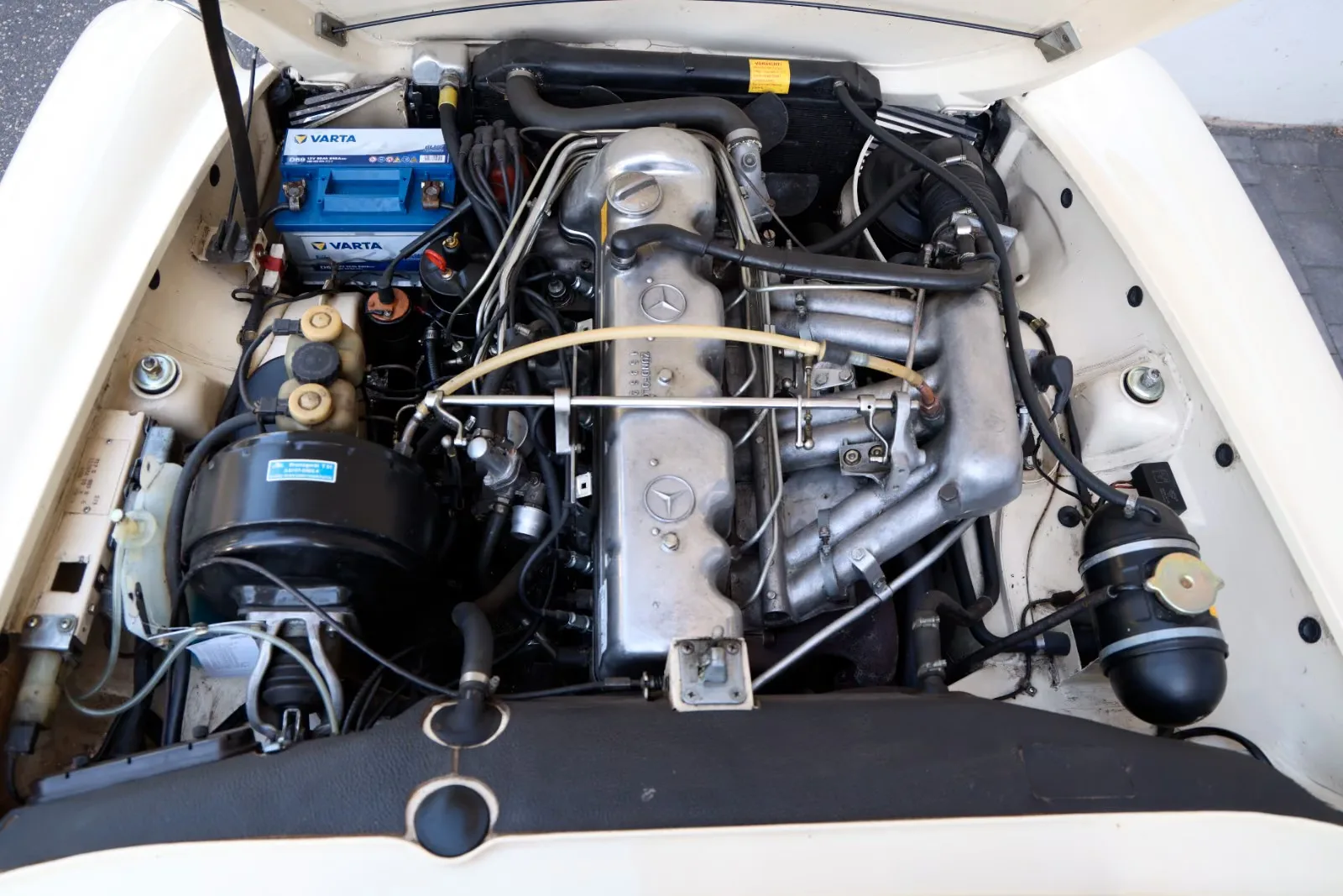 1968 Mercedes-Benz 280 SL, 24/24