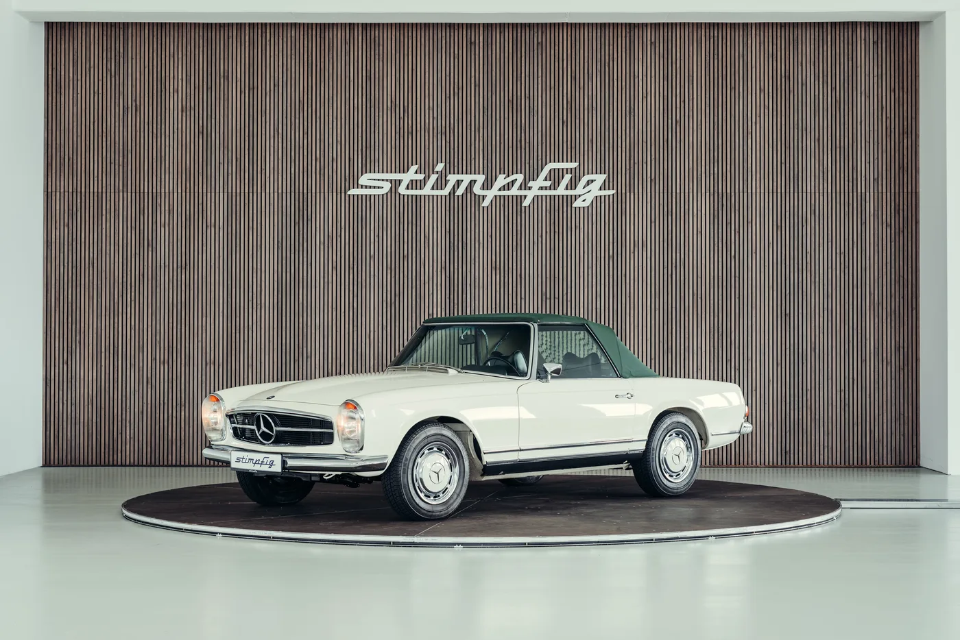 1968 Mercedes-Benz 280 SL Pagoda angeboten von einem Oldtimerspezialisten in Stuttgart, Deutschland, Foto 9 von 25