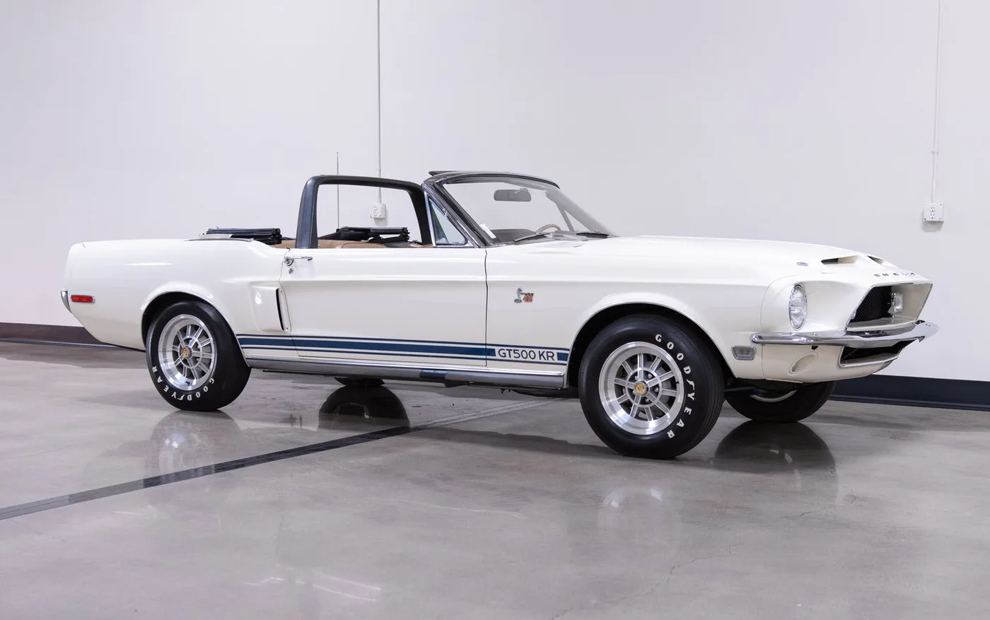 1968 Shelby Mustang GT500KR sold by a specialist dealer in Costa Mesa, United States, photo 10 of 15