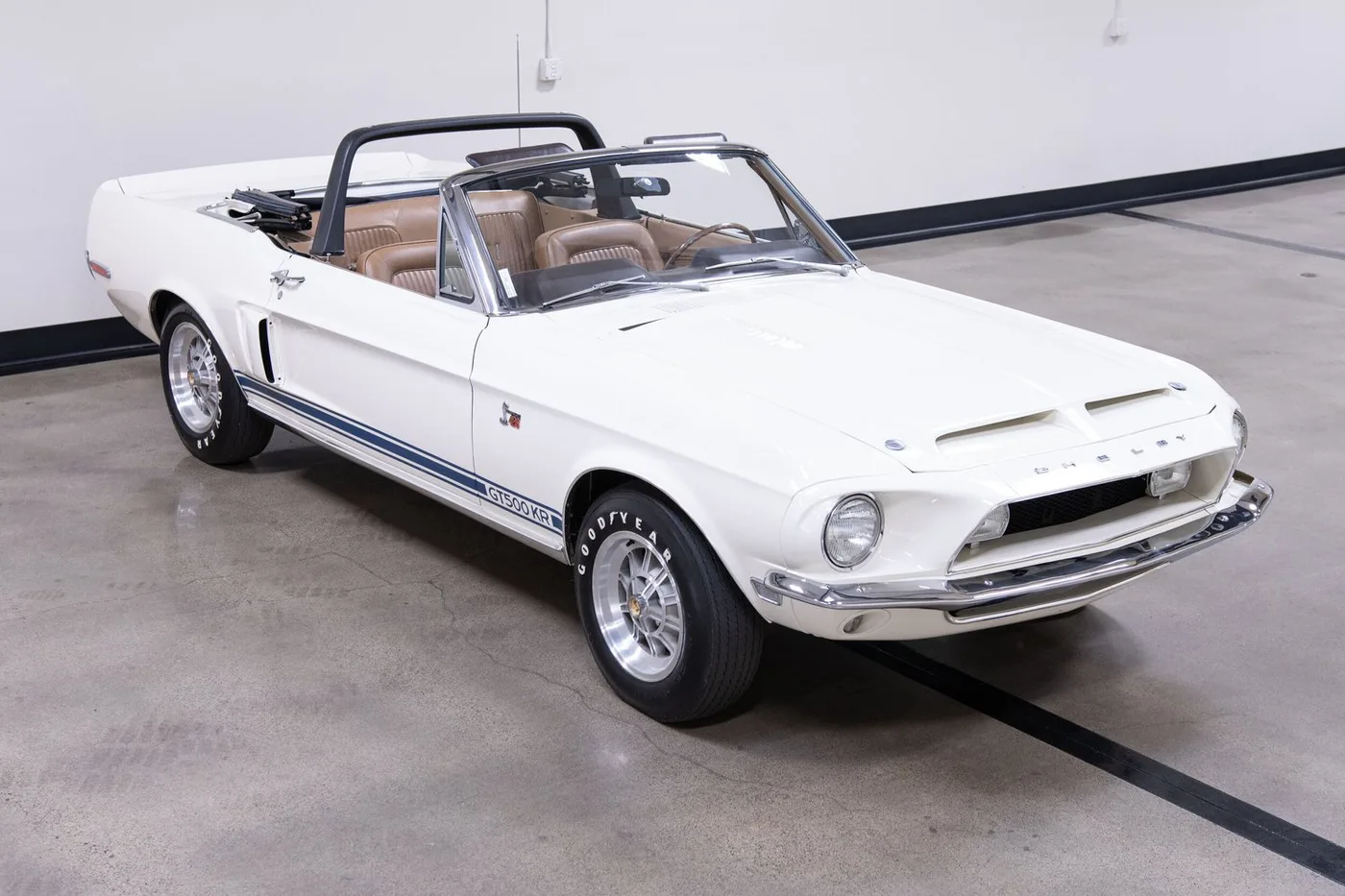 1968 Shelby Mustang GT500KR sold by a specialist dealer in Costa Mesa, United States, photo 11 of 15