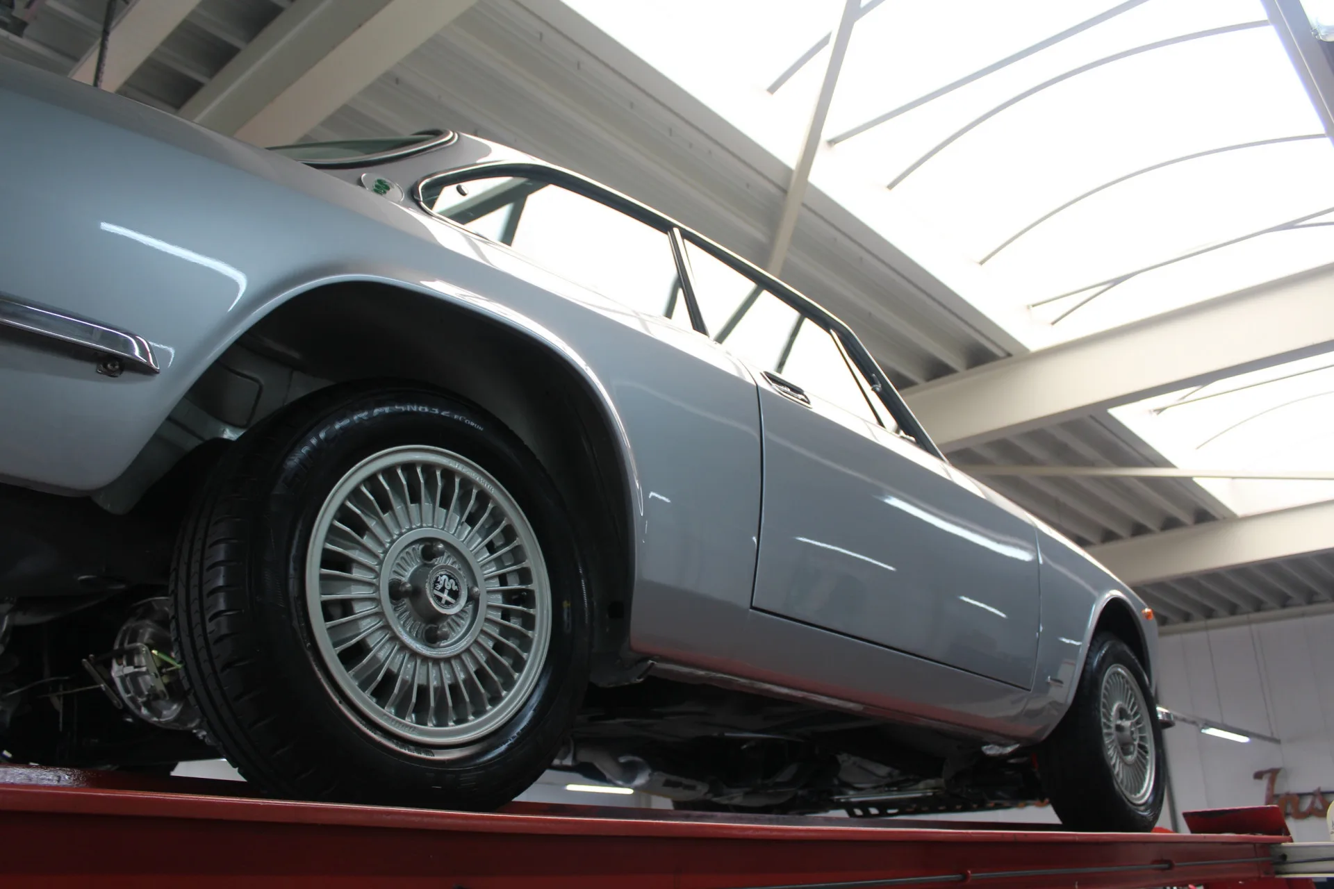 1969 Alfa Romeo 1750 GTV Bertone, 9/30