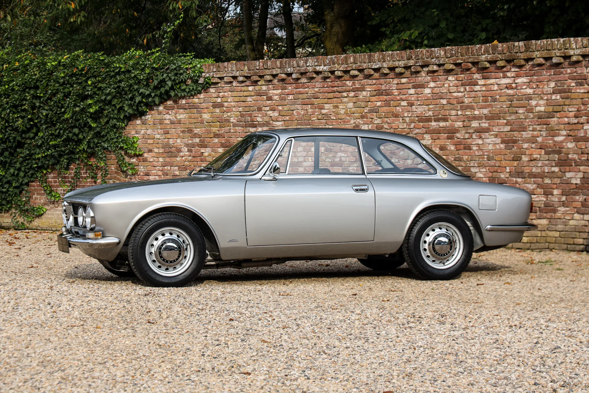 1969 Alfa Romeo 1750 GTV Bertone, 18/30