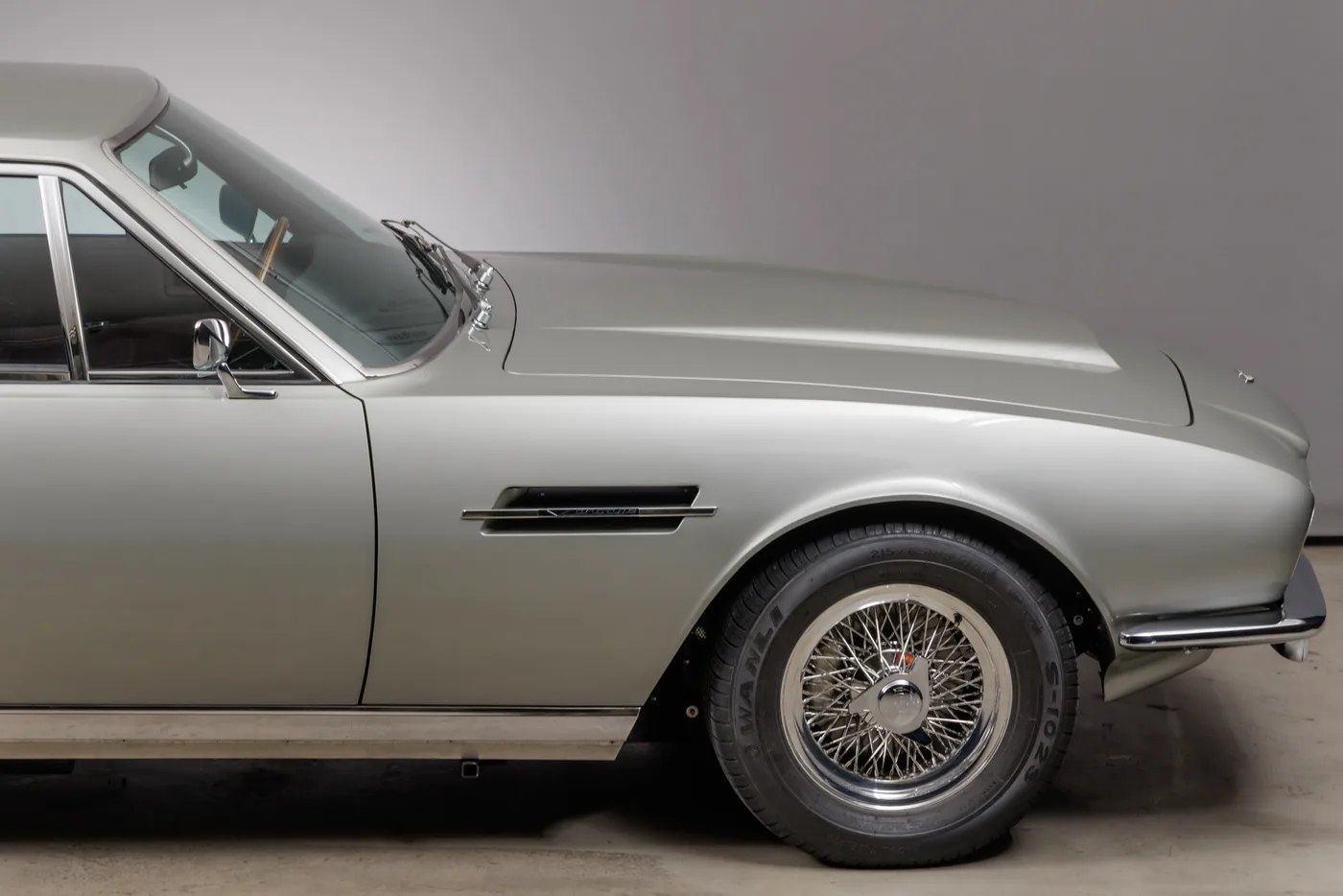 1969 Aston Martin DBS Vantage, 8/30