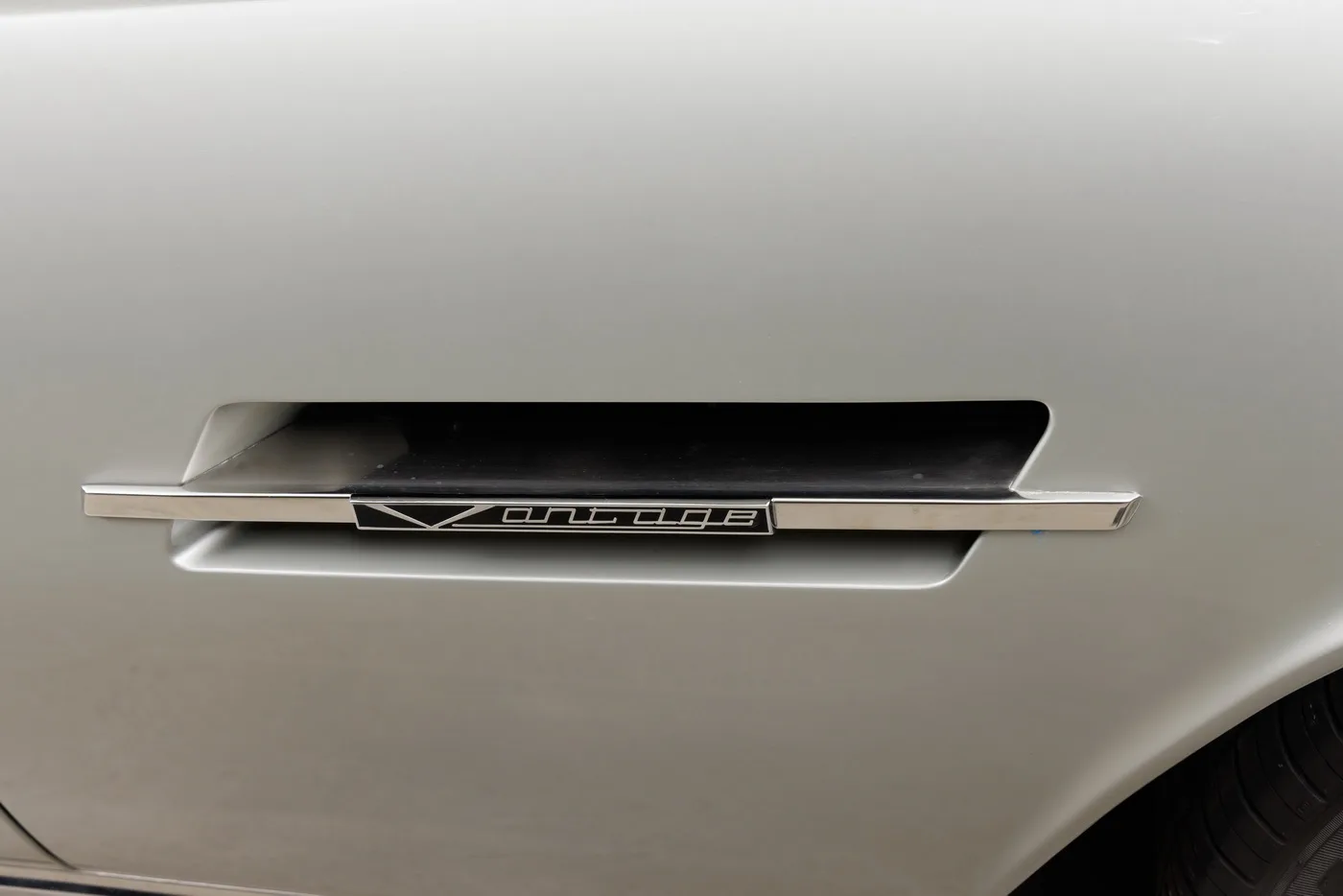 1969 Aston Martin DBS Vantage, 14/30