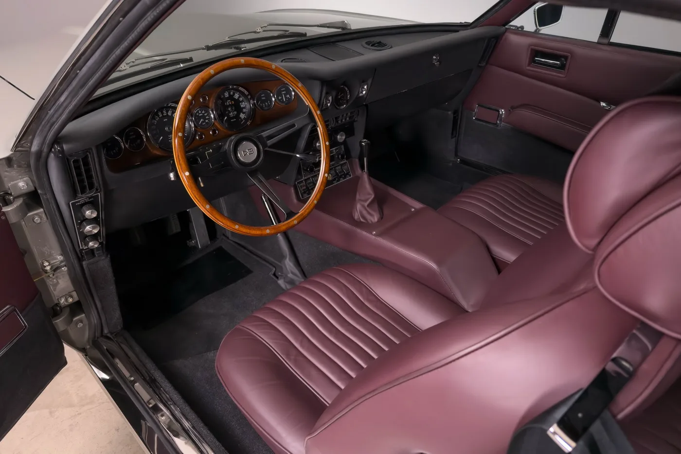 1969 Aston Martin DBS Vantage, 19/30
