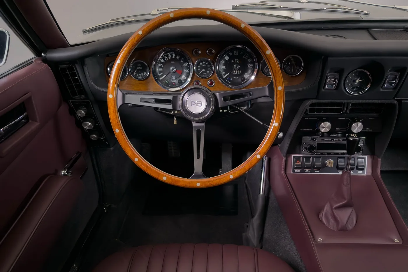 1969 Aston Martin DBS Vantage, 23/30