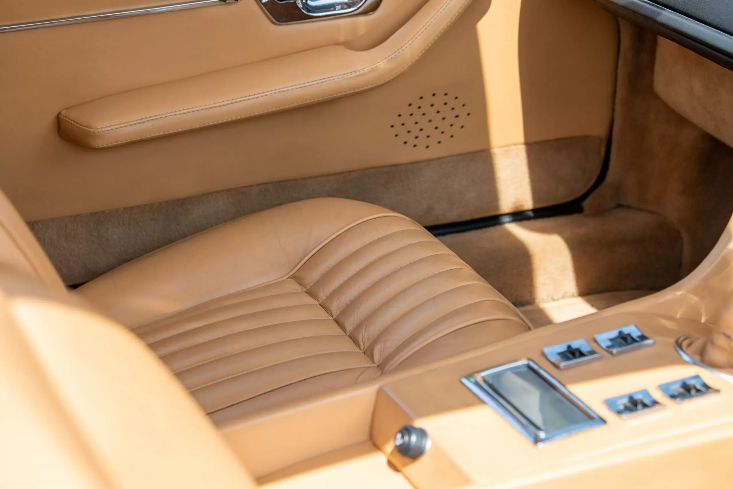 1969 Ferrari 365 GT 2+2, 16/26