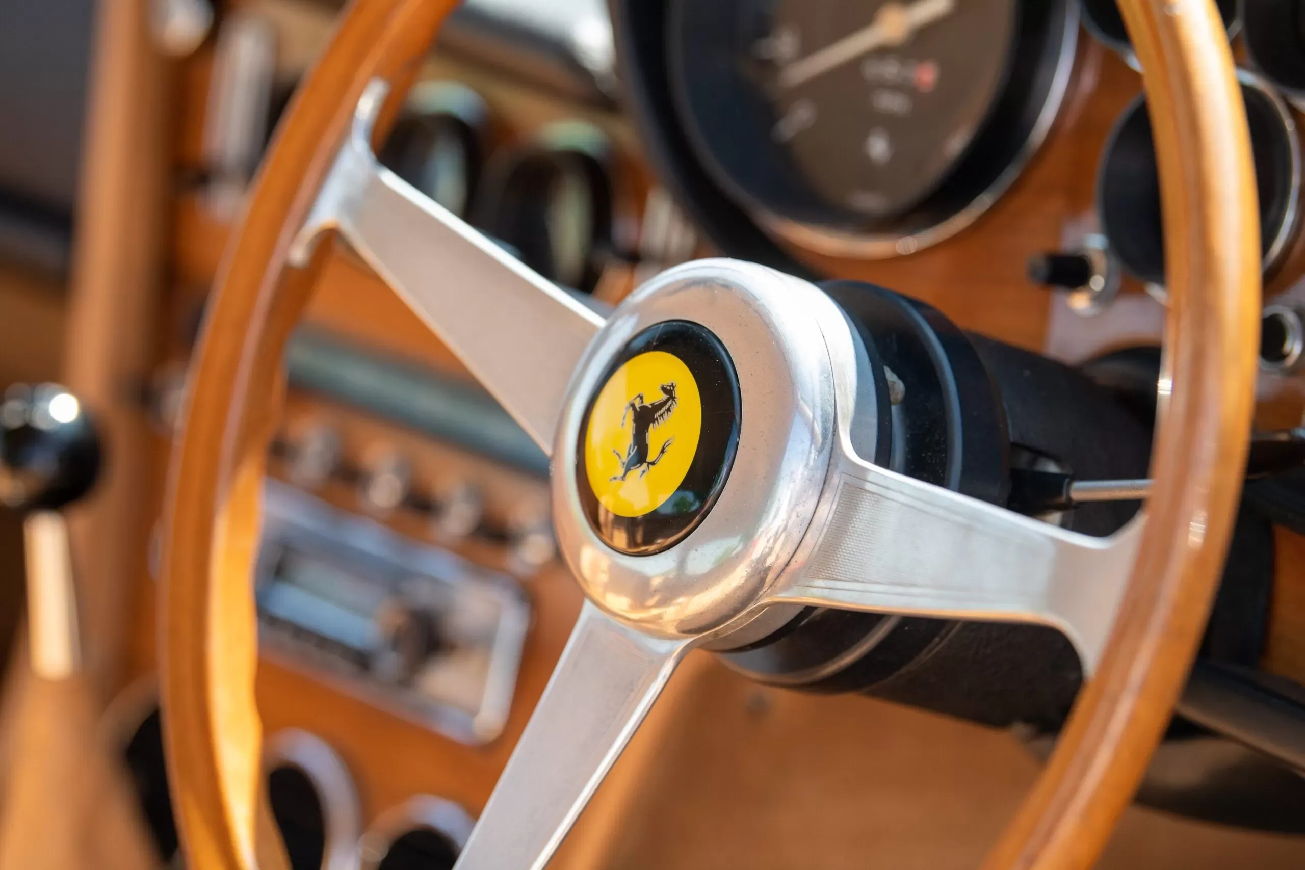 1969 Ferrari 365 GT 2+2, 18/26