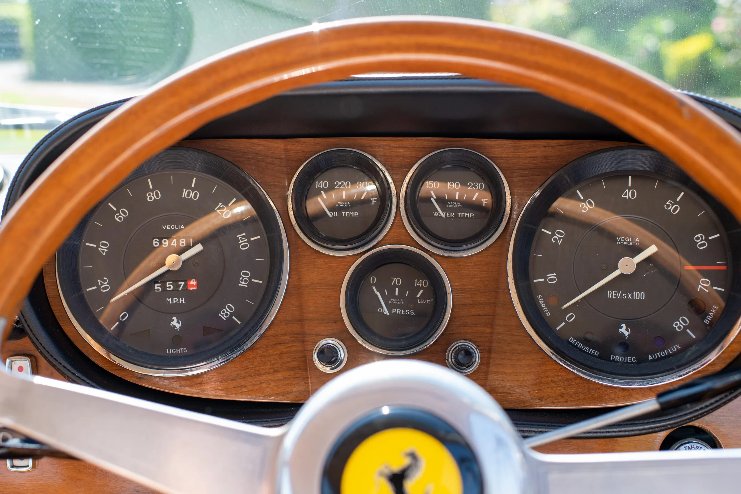 1969 Ferrari 365 GT 2+2, 19/26