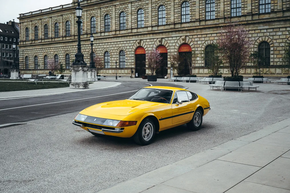 1969 Ferrari 365 GTB/4 Daytona, 2/30