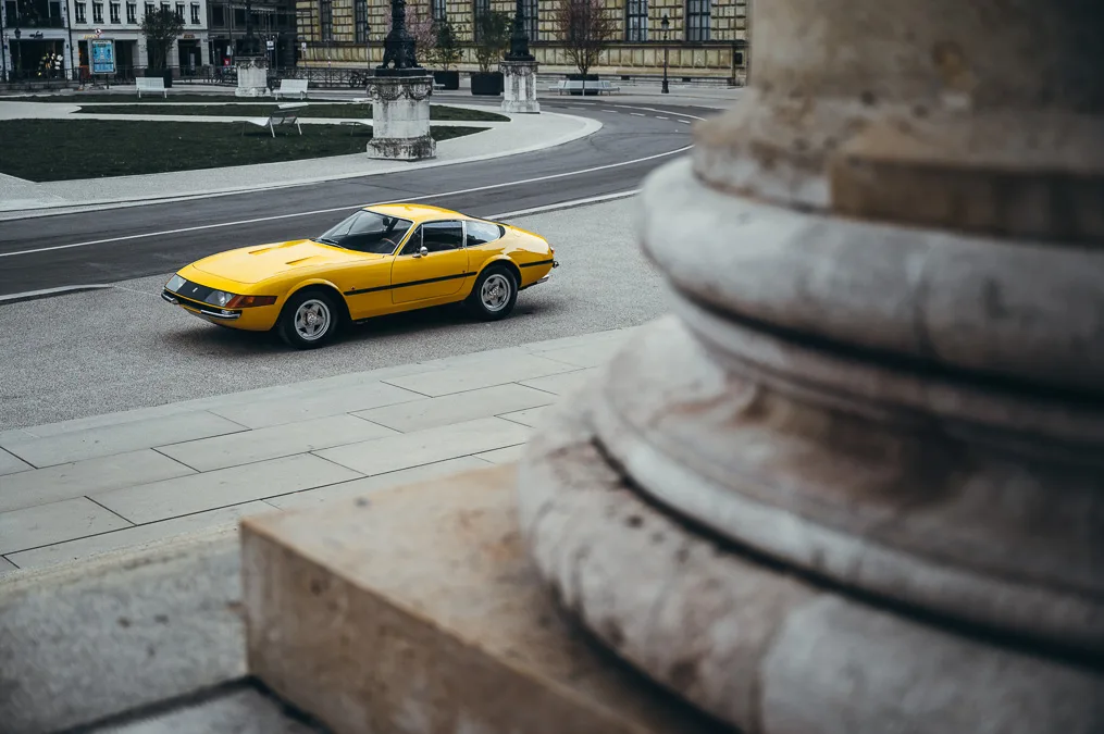 1969 Ferrari 365 GTB/4 Daytona, 8/30