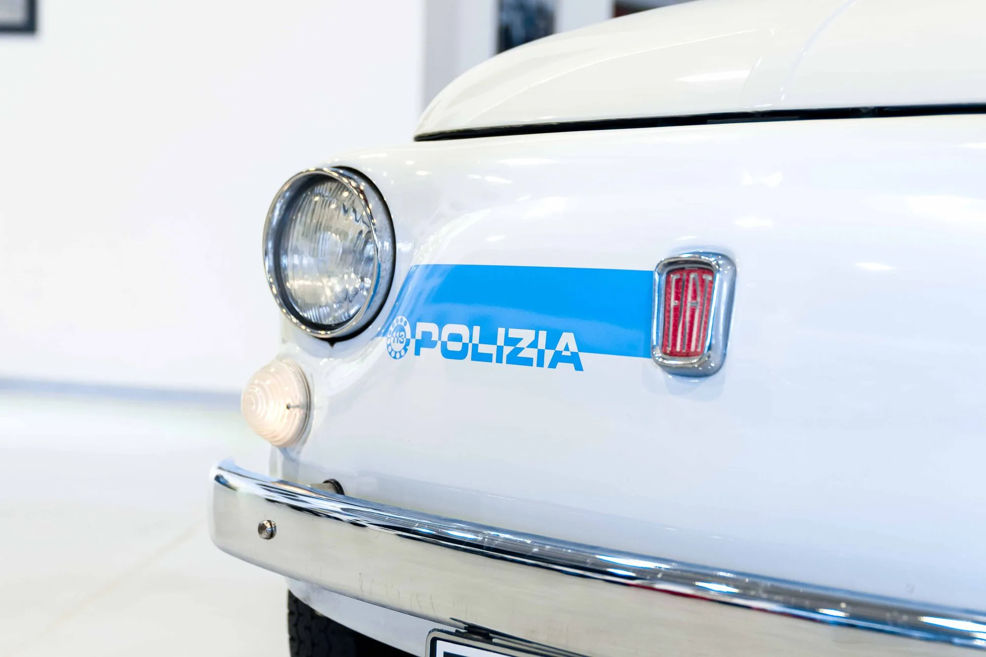 1969 Fiat 500 L, Polizia tribute, 2/18