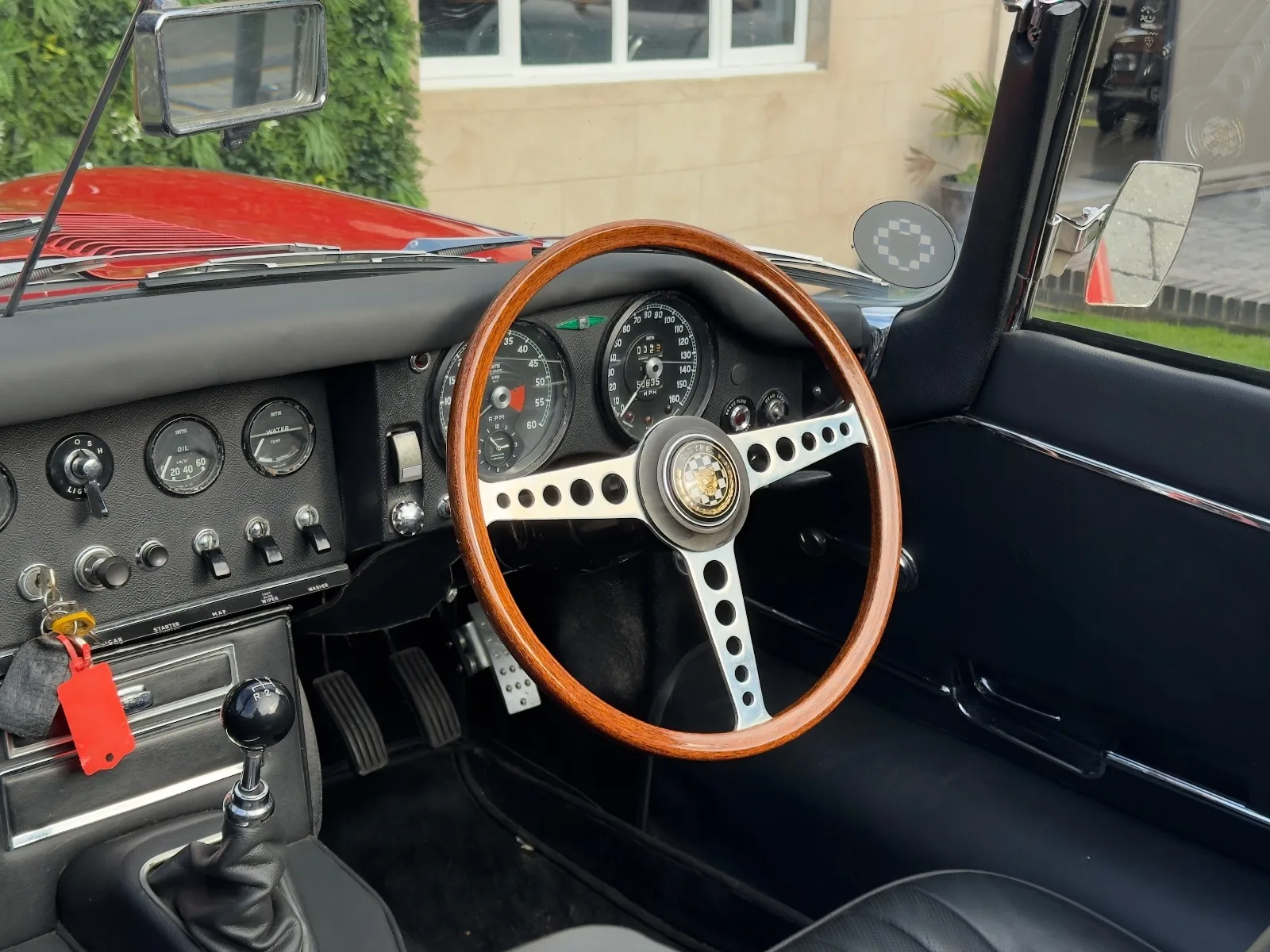 1969 Jaguar E-Type Series 1.5 Roadster, 12/30