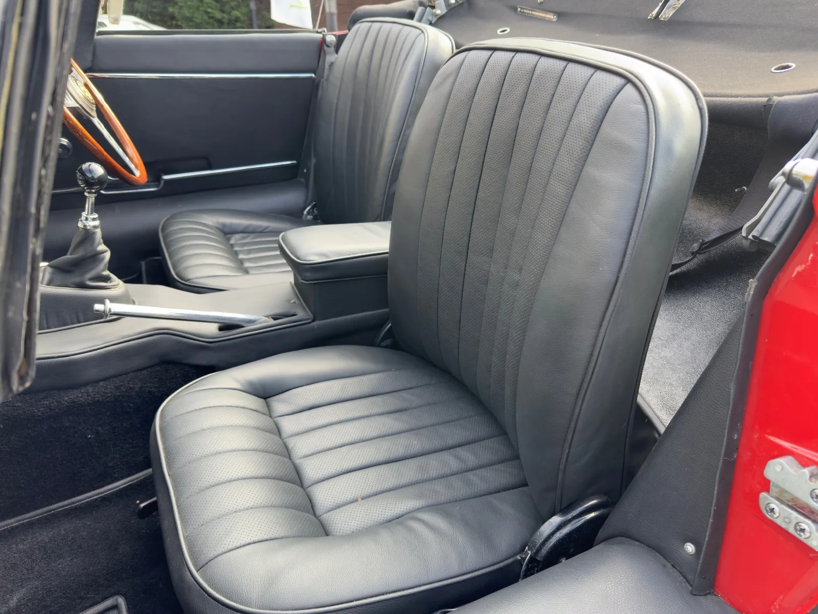 1969 Jaguar E-Type Series 1.5 Roadster, 21/30