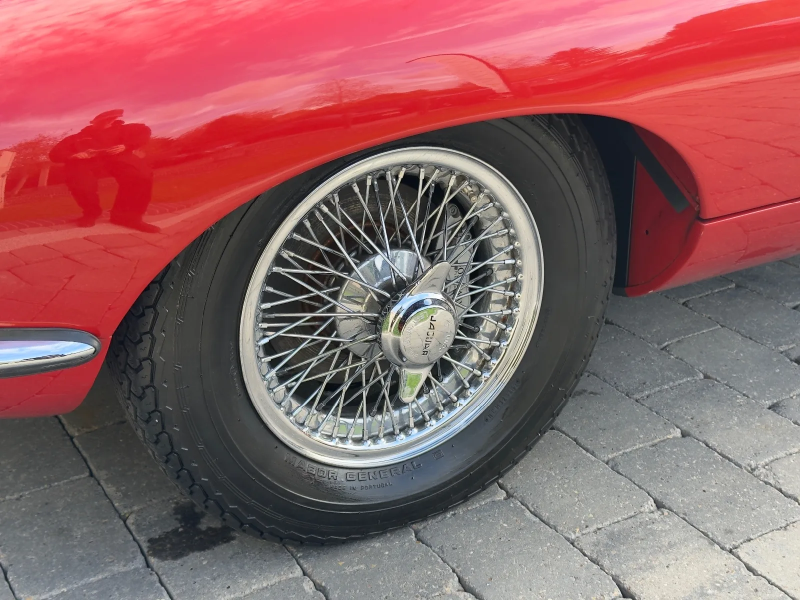 1969 Jaguar E-Type Series 1.5 Roadster, 25/30