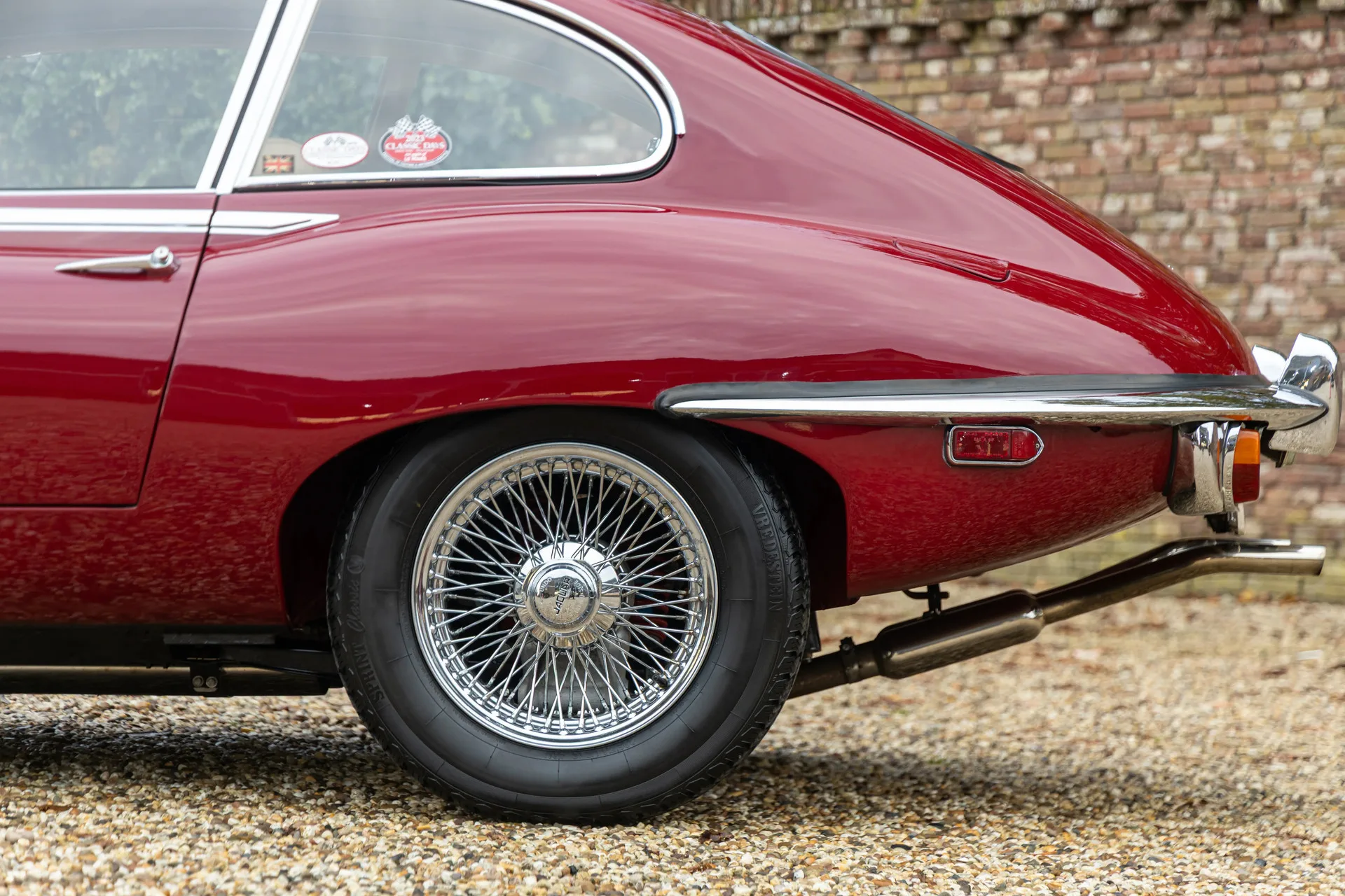 1969 Jaguar E-Type Series 2 4.2 2+2 Coupé, 9/30