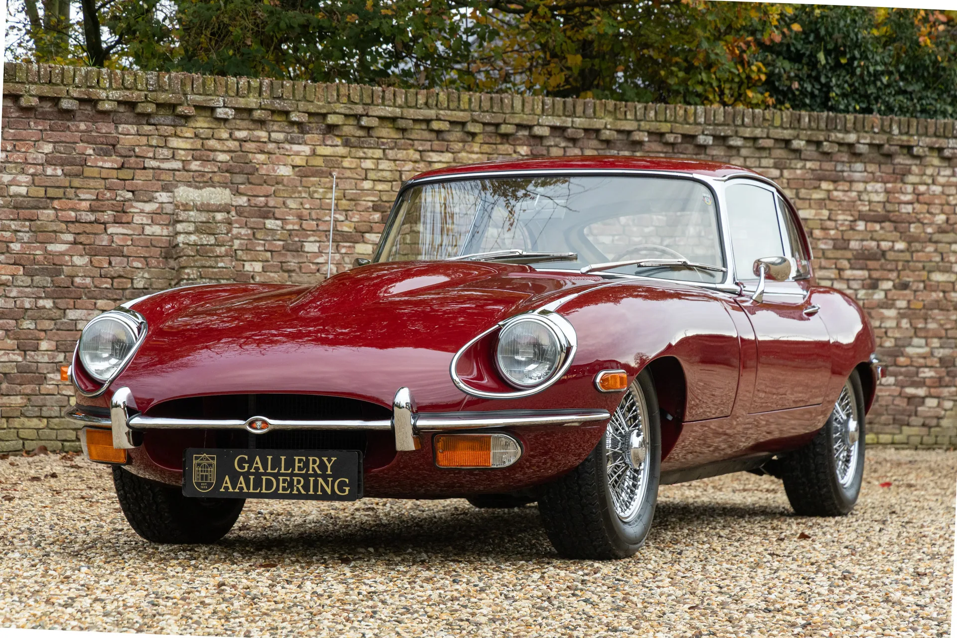 1969 Jaguar E-Type Series 2 4.2 2+2 Coupé, 29/30