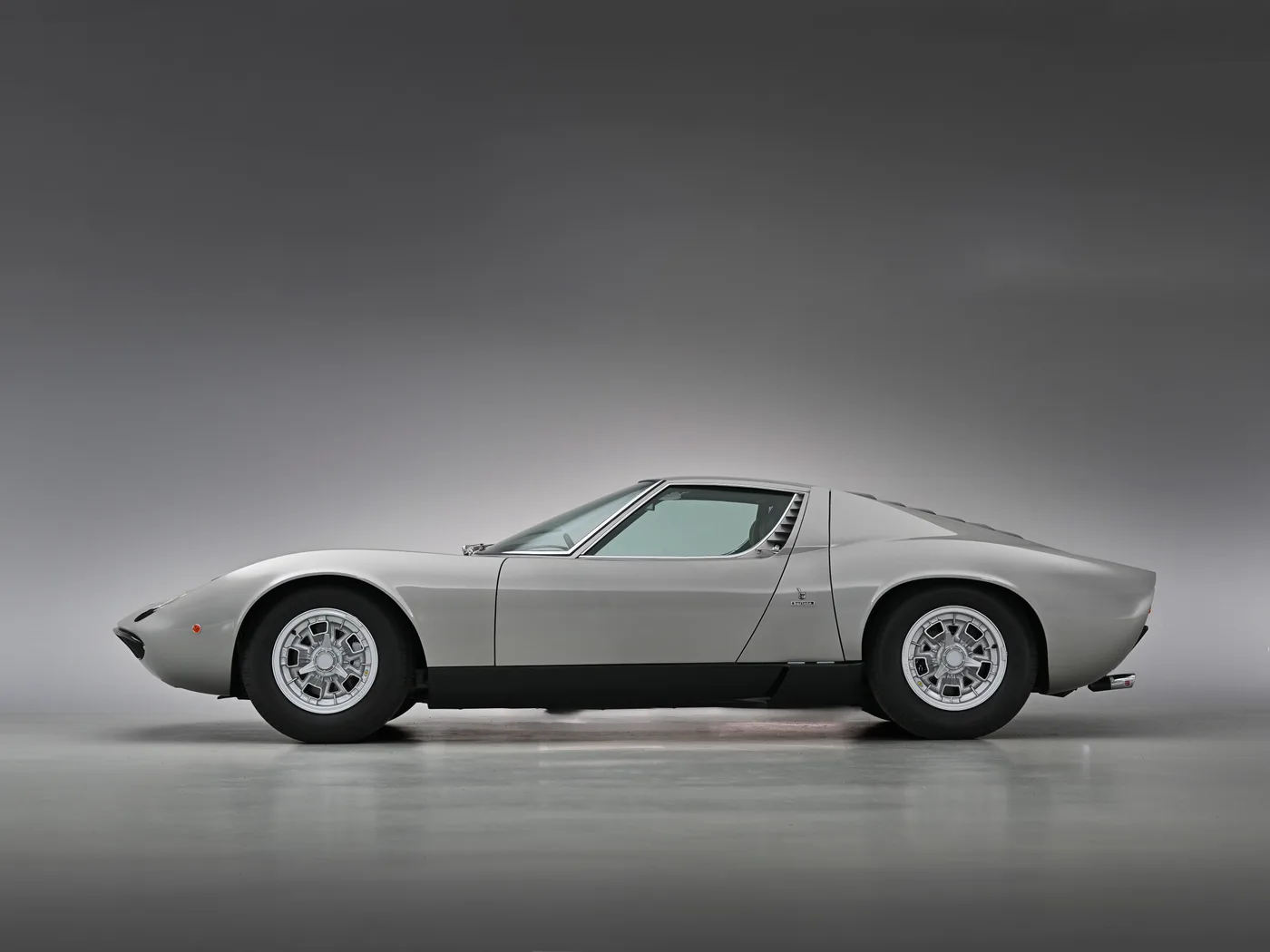 1969 Lamborghini Miura S angeboten von einem Fachhändler in Hook Norton, Vereinigtes Königreich, Foto 12 von 15