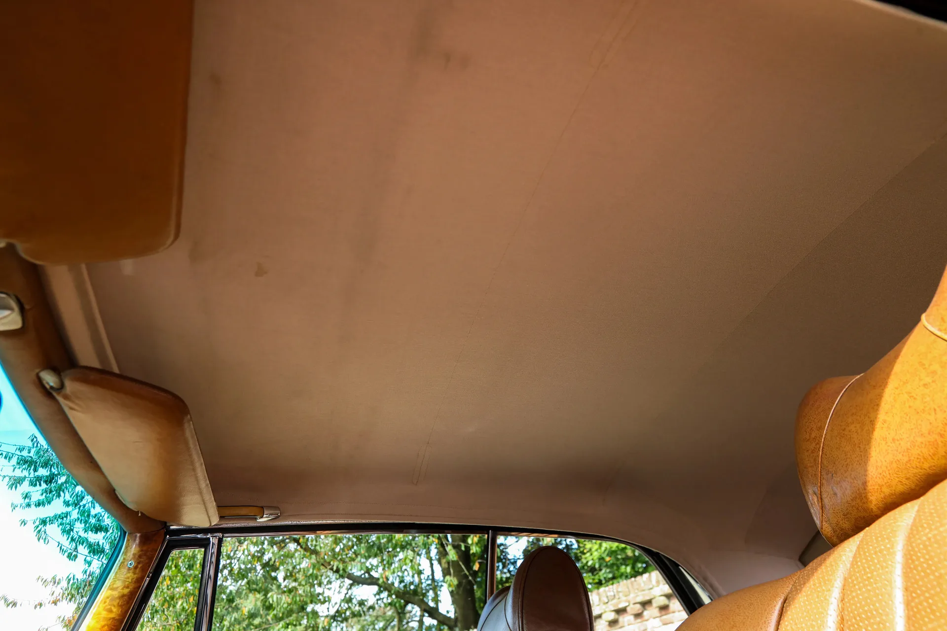 1969 Mercedes-Benz 280 SE Cabriolet, 13/30