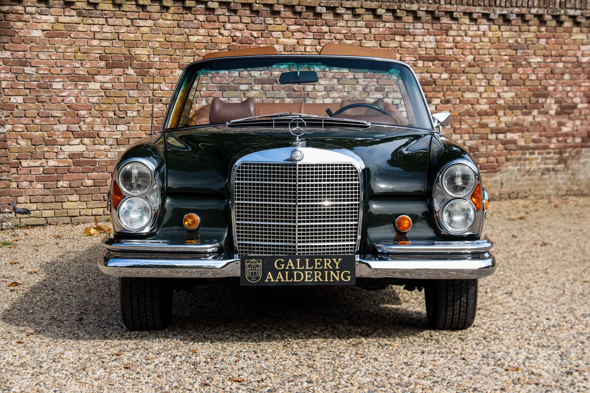 1969 Mercedes-Benz 280 SE Cabriolet, 14/30