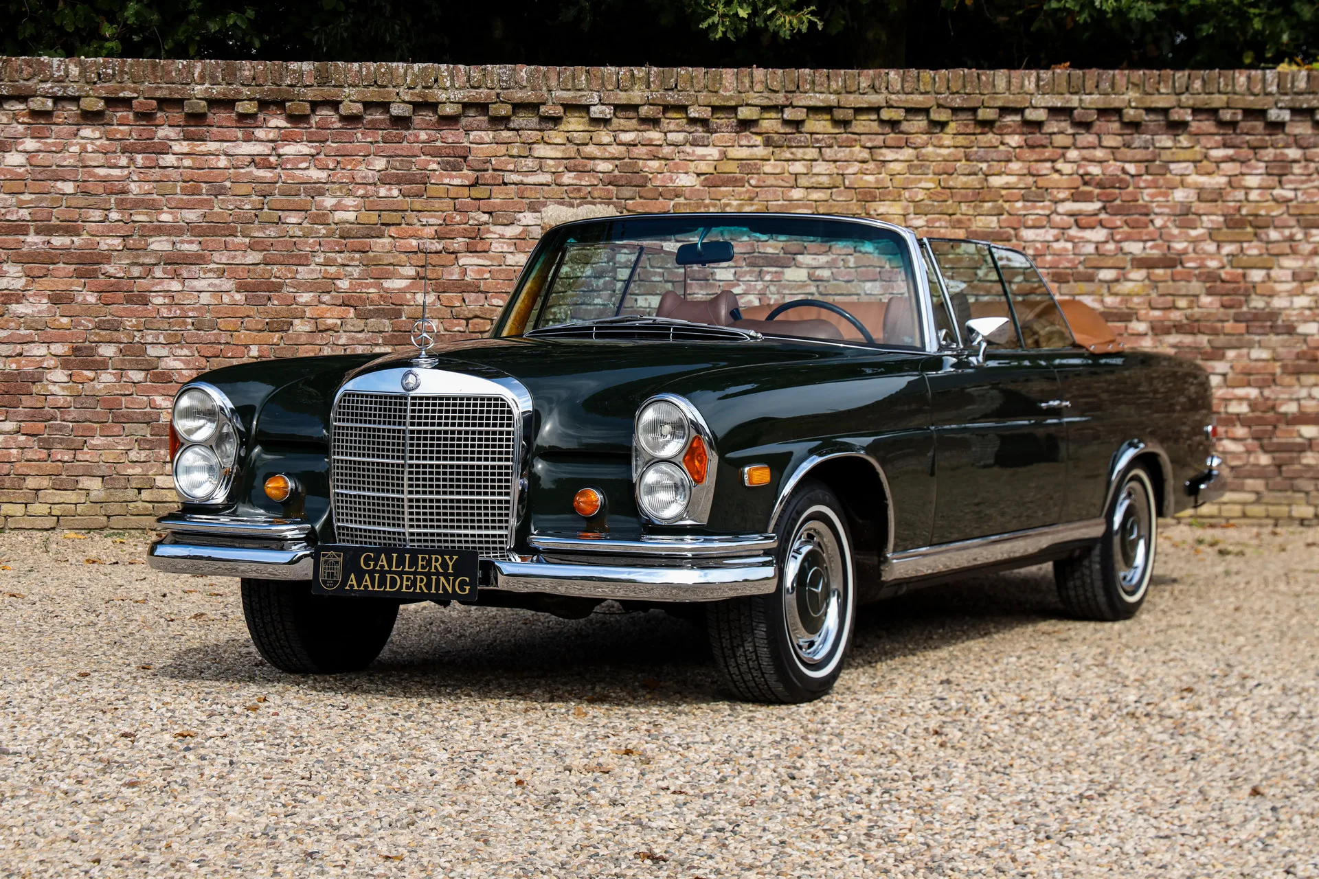 1969 Mercedes-Benz 280 SE Cabriolet, 20/30
