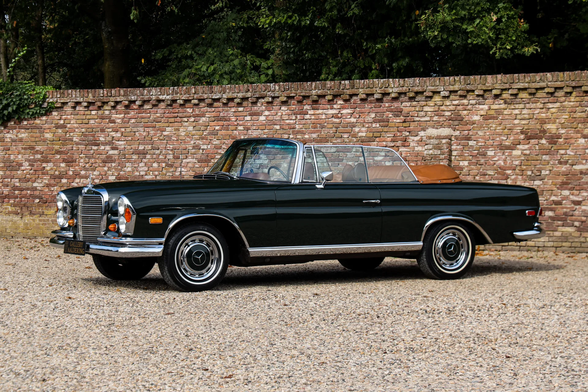 1969 Mercedes-Benz 280 SE Cabriolet, 22/30
