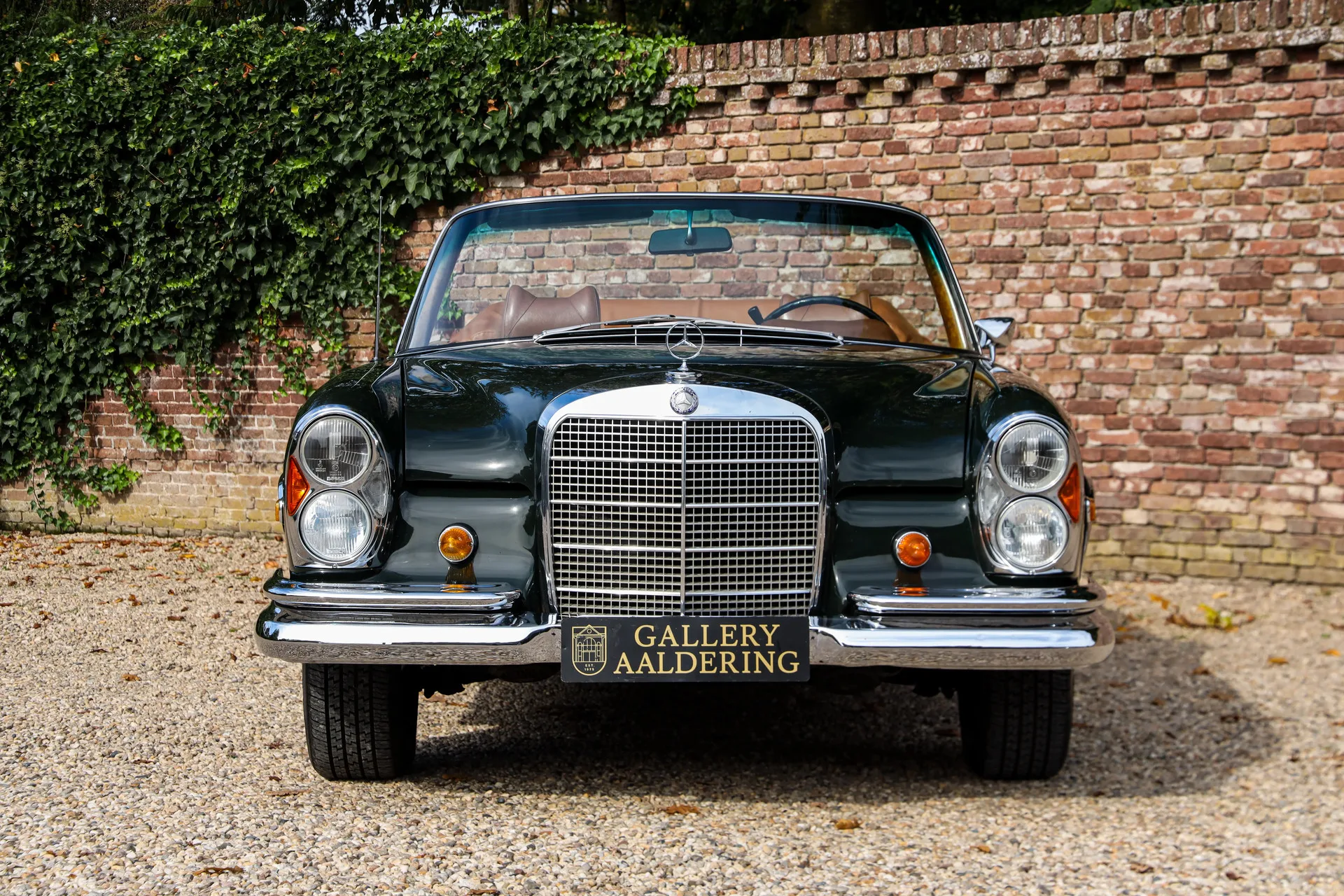 1969 Mercedes-Benz 280 SE Cabriolet, 27/30