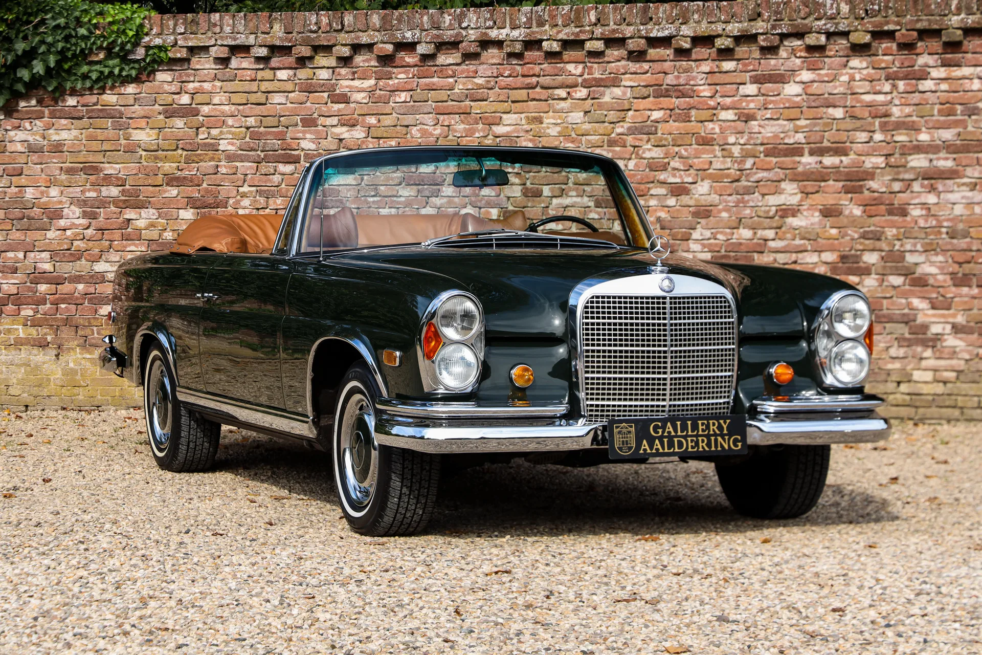 1969 Mercedes-Benz 280 SE Cabriolet, 30/30