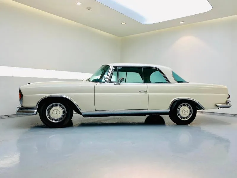 1969 Mercedes-Benz 280 SE Coupé, 4/17
