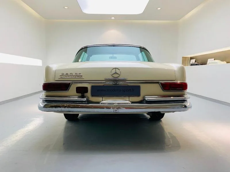 1969 Mercedes-Benz 280 SE Coupé, 6/17