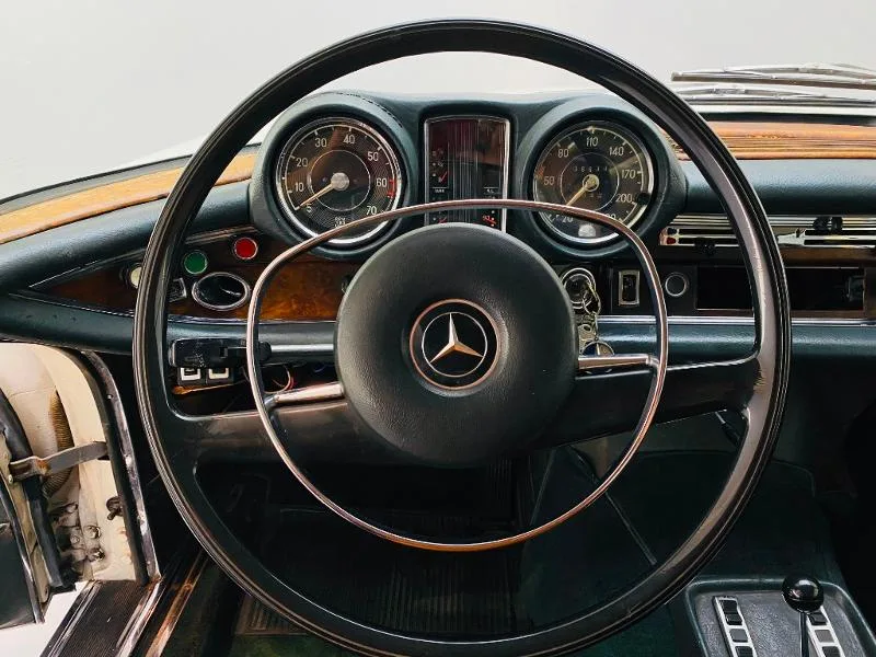 1969 Mercedes-Benz 280 SE Coupé, 11/17