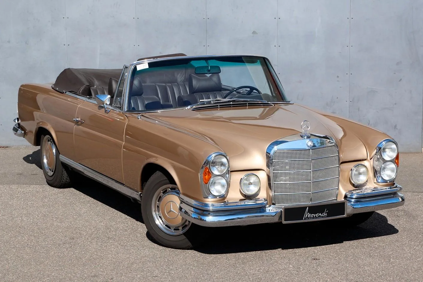 1969 Mercedes-Benz 280 SE Cabriolet angeboten von einem Fachhändler in Düsseldorf, Deutschland, Hauptfoto