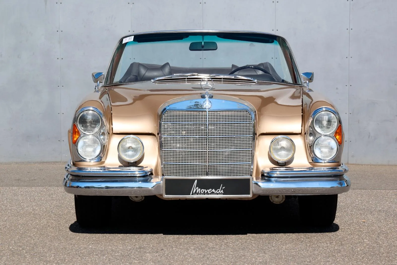 1969 Mercedes-Benz 280 SE Cabriolet, 7/24