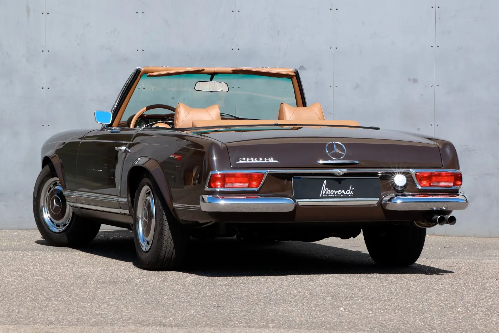 1969 Mercedes-Benz 280 SL California, 2/24