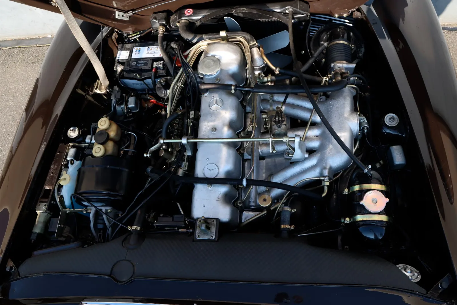 1969 Mercedes-Benz 280 SL California, 5/24