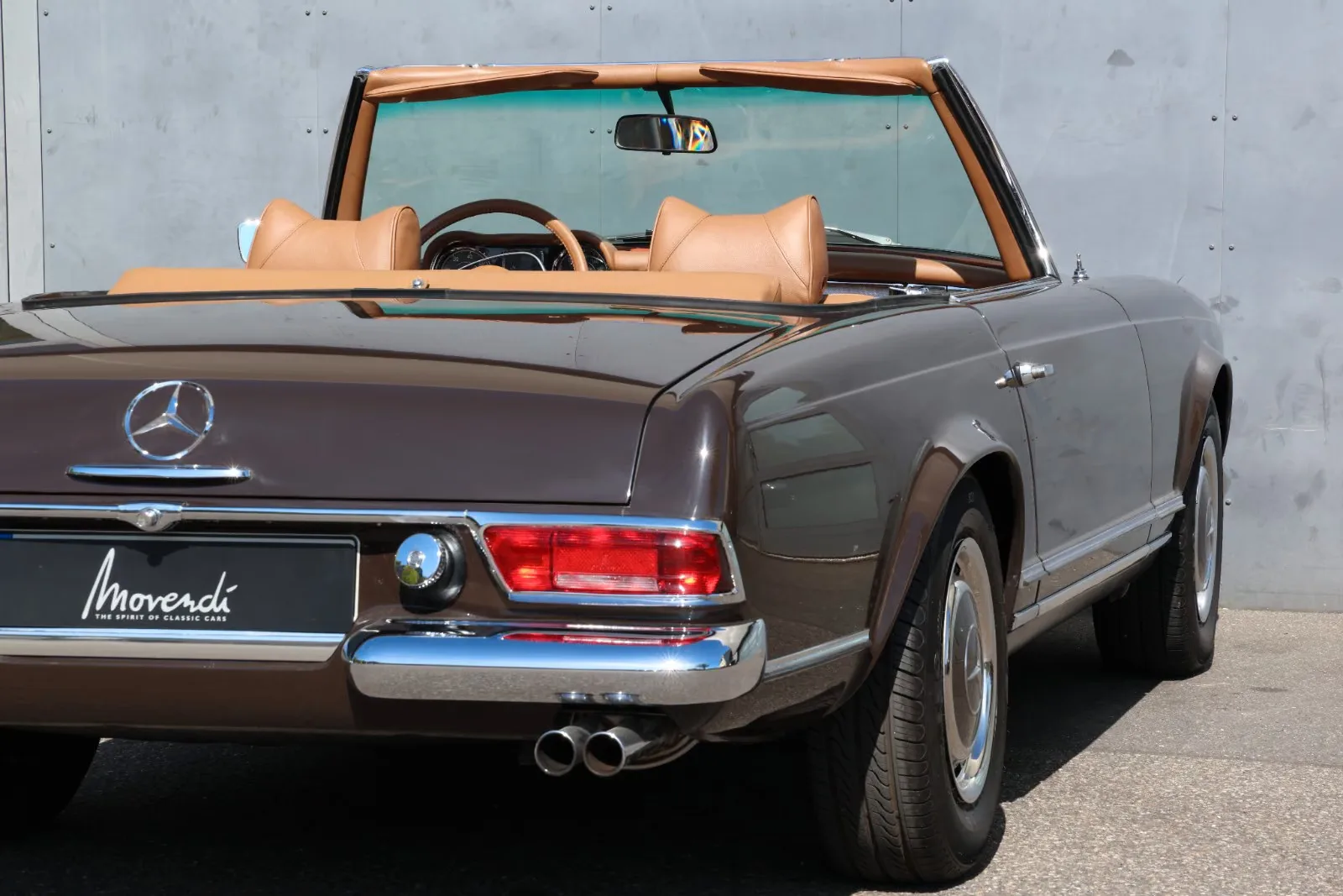 1969 Mercedes-Benz 280 SL California, 13/24