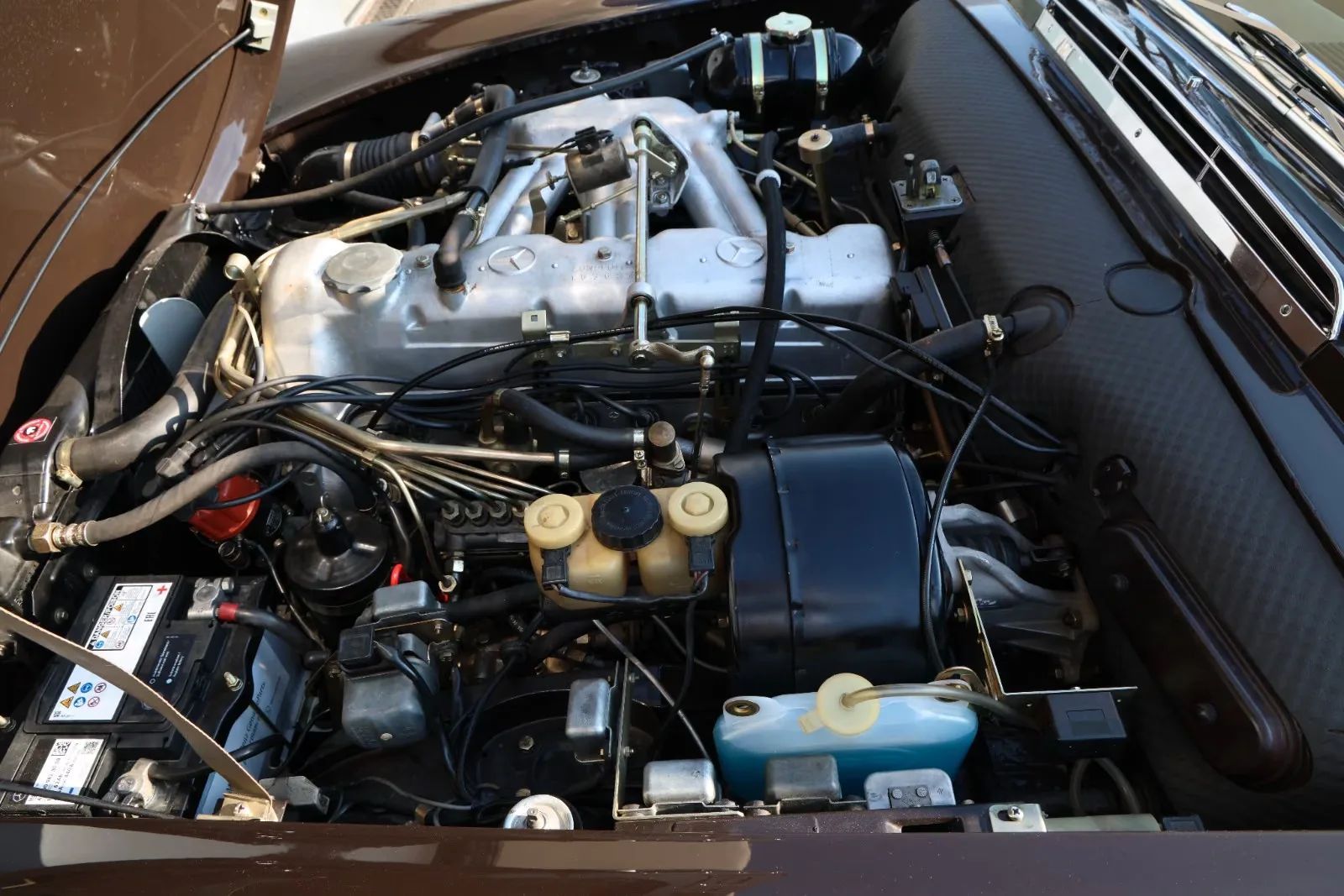 1969 Mercedes-Benz 280 SL California, 20/24