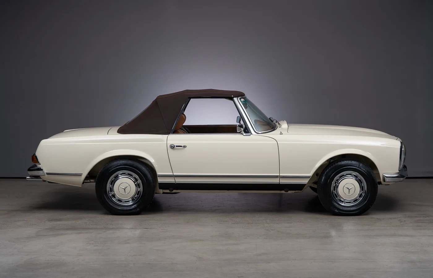 1969 Mercedes-Benz 280 SL, 10/30