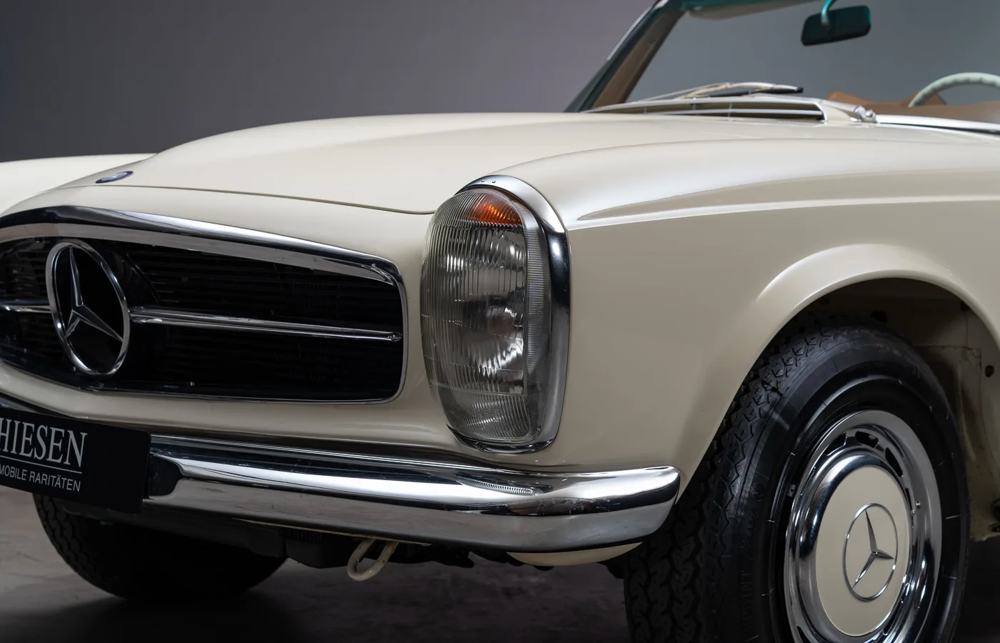 1969 Mercedes-Benz 280 SL, 16/30