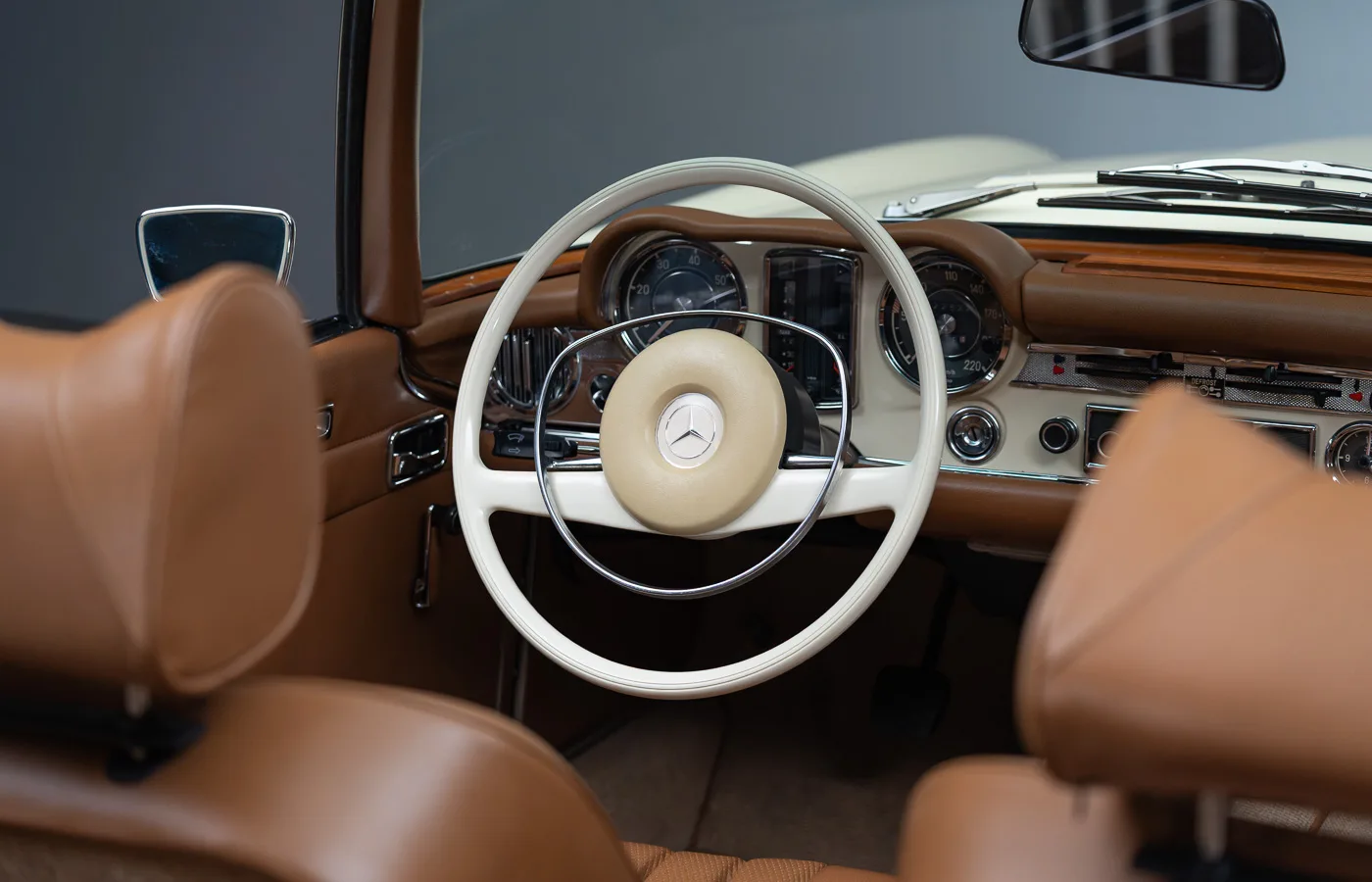 1969 Mercedes-Benz 280 SL, 29/30