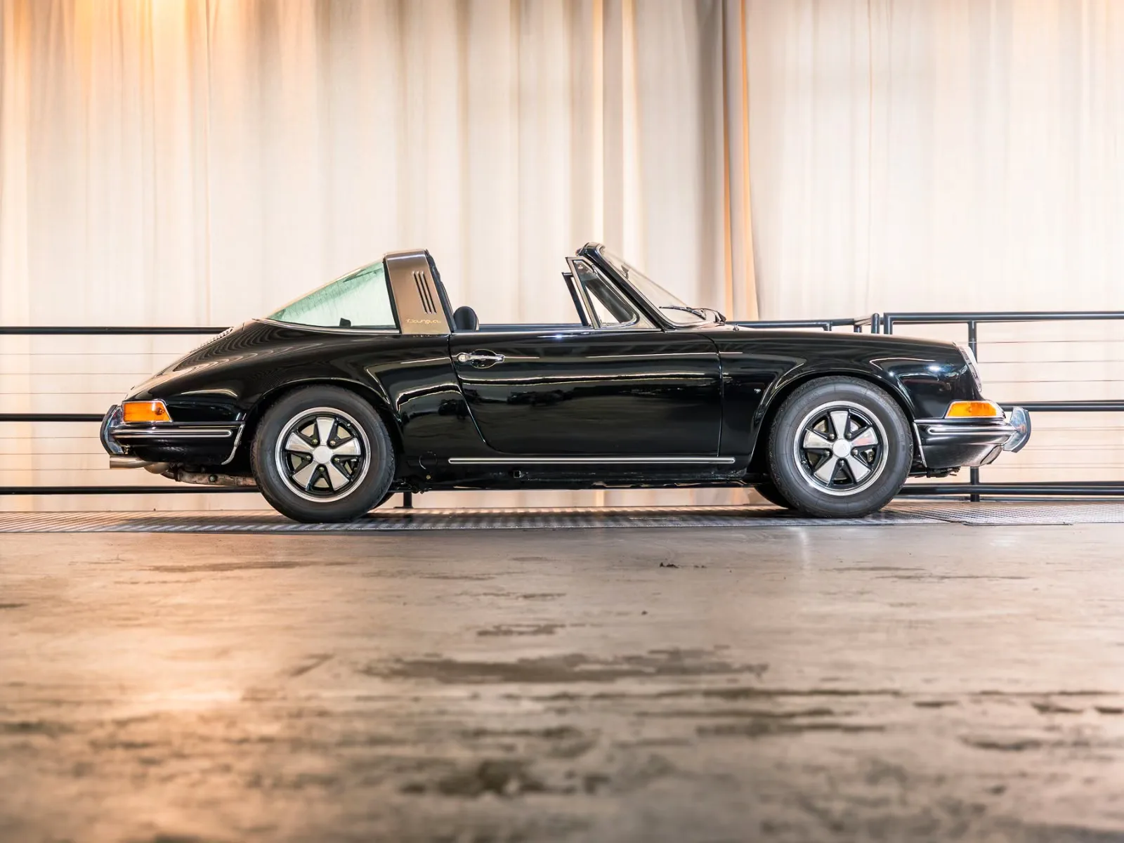 1969 Porsche 911 Targa T 2.0, 3/20